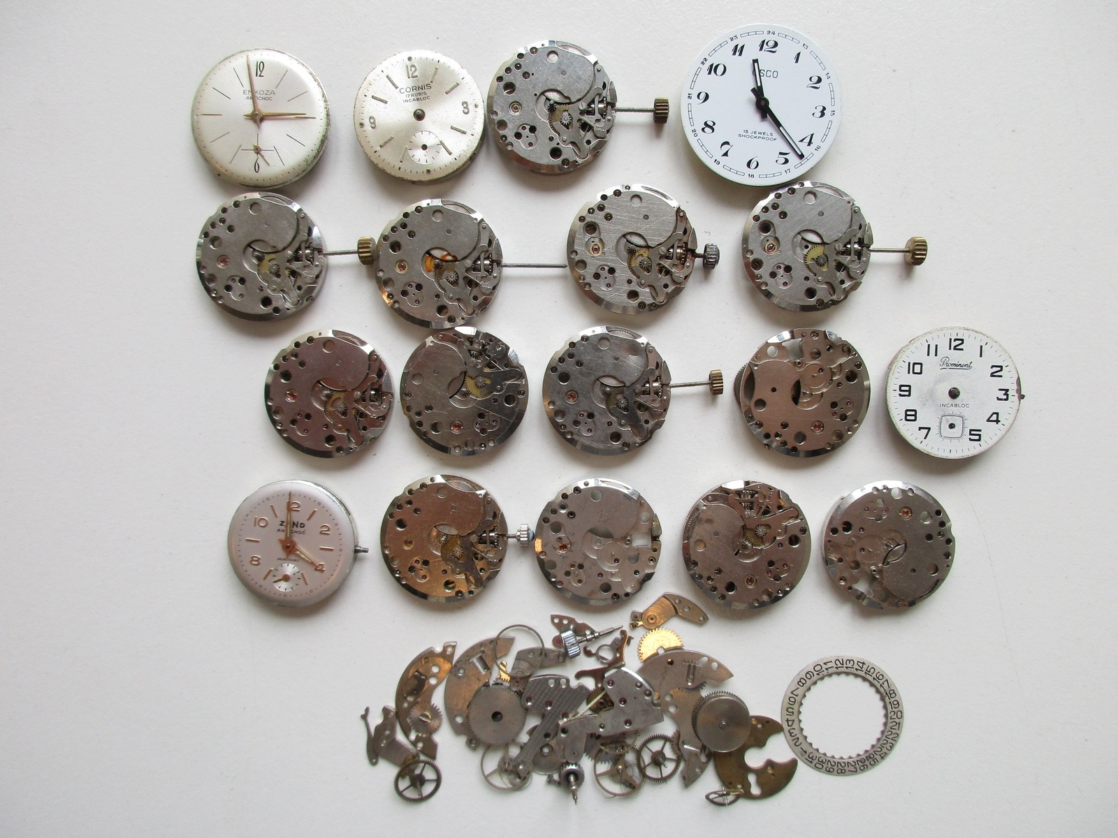 FE France Ebauche cal. 233-60 used watch movements – large lot for parts