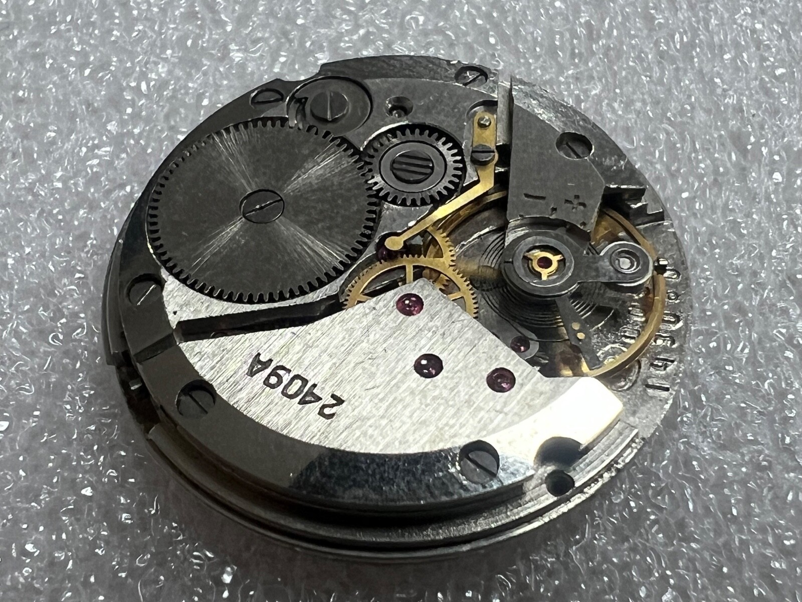 Watch movement USSR Vostok Cal.2409A plus Dial.For parts.