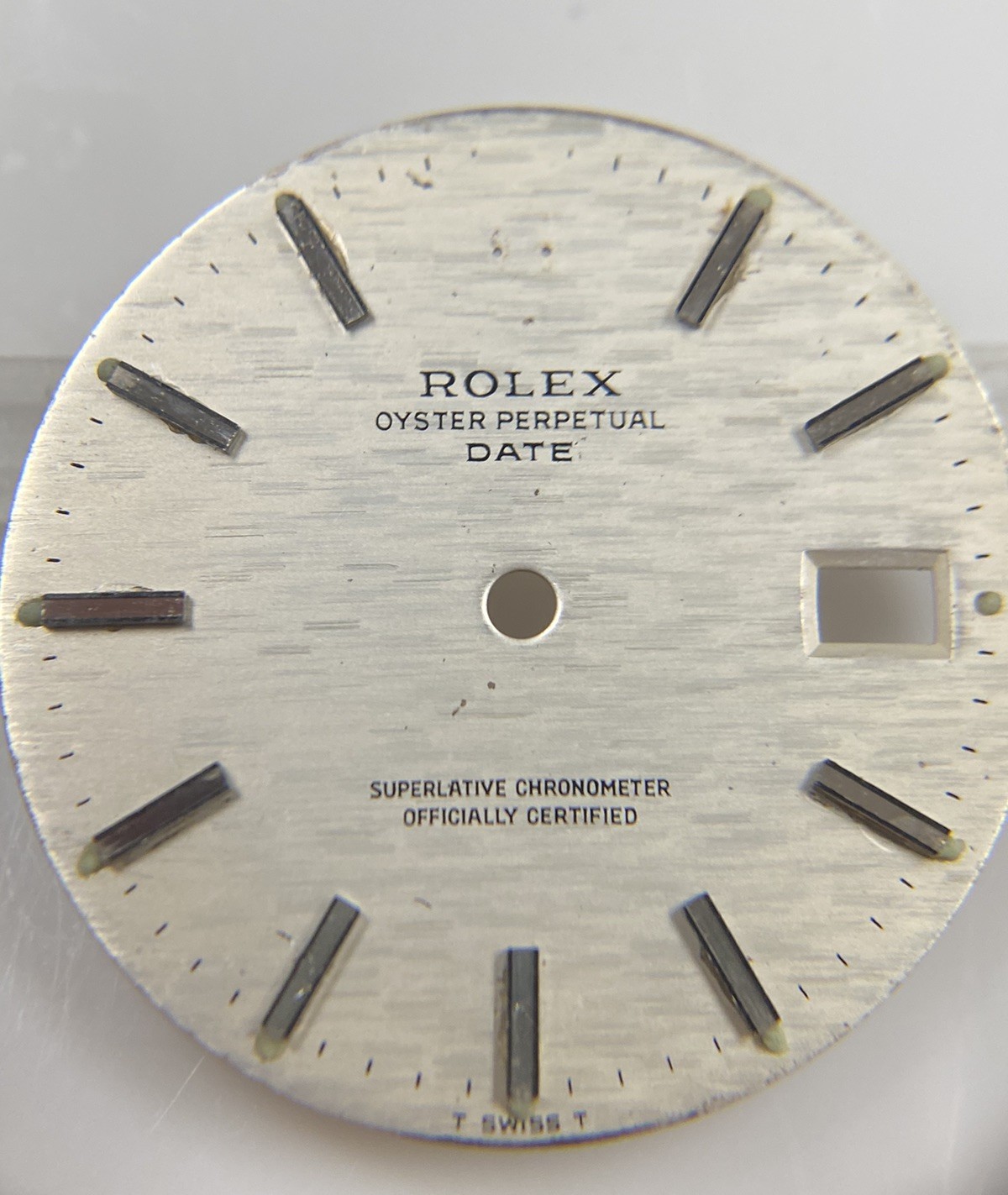 Genuine Rolex 34mm Oyster Perpetual Date 1500 1501 Cal 1570 Silver Linen Dial