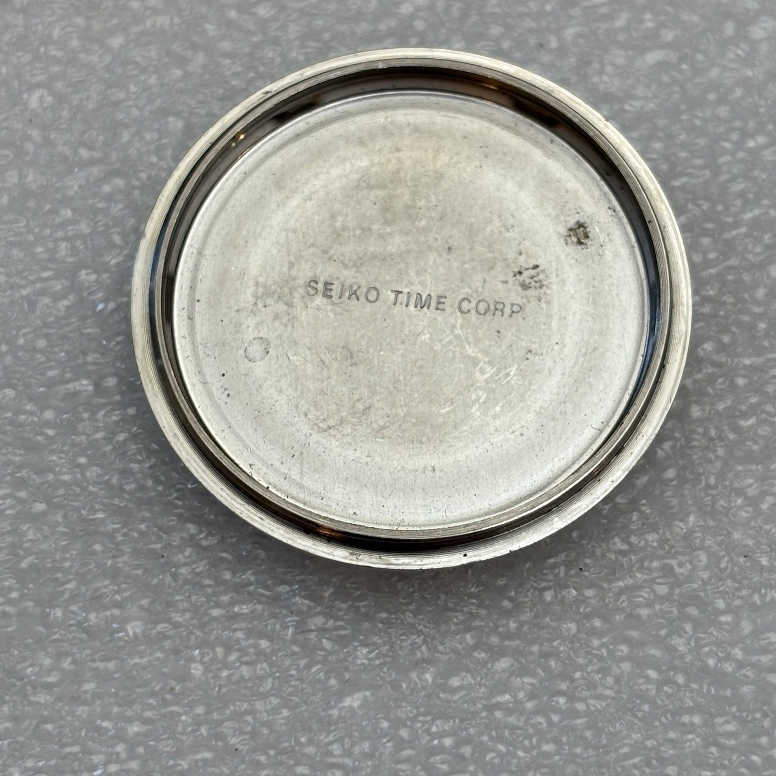 Used Vintage Seiko 7546-8389 Replacement Case Back Repair Part – As Is