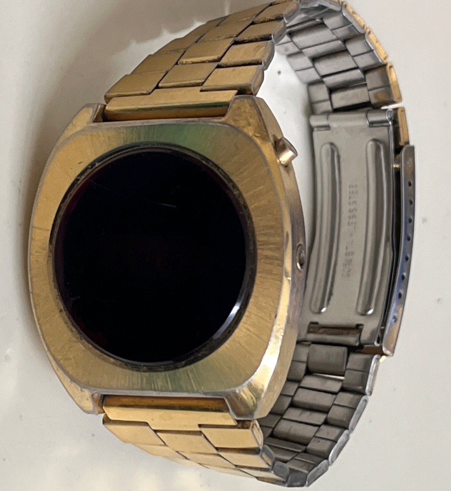 Collin’s Water Res Anti Magnetic Digital Quartz Lid Watch Made In Hong Kong