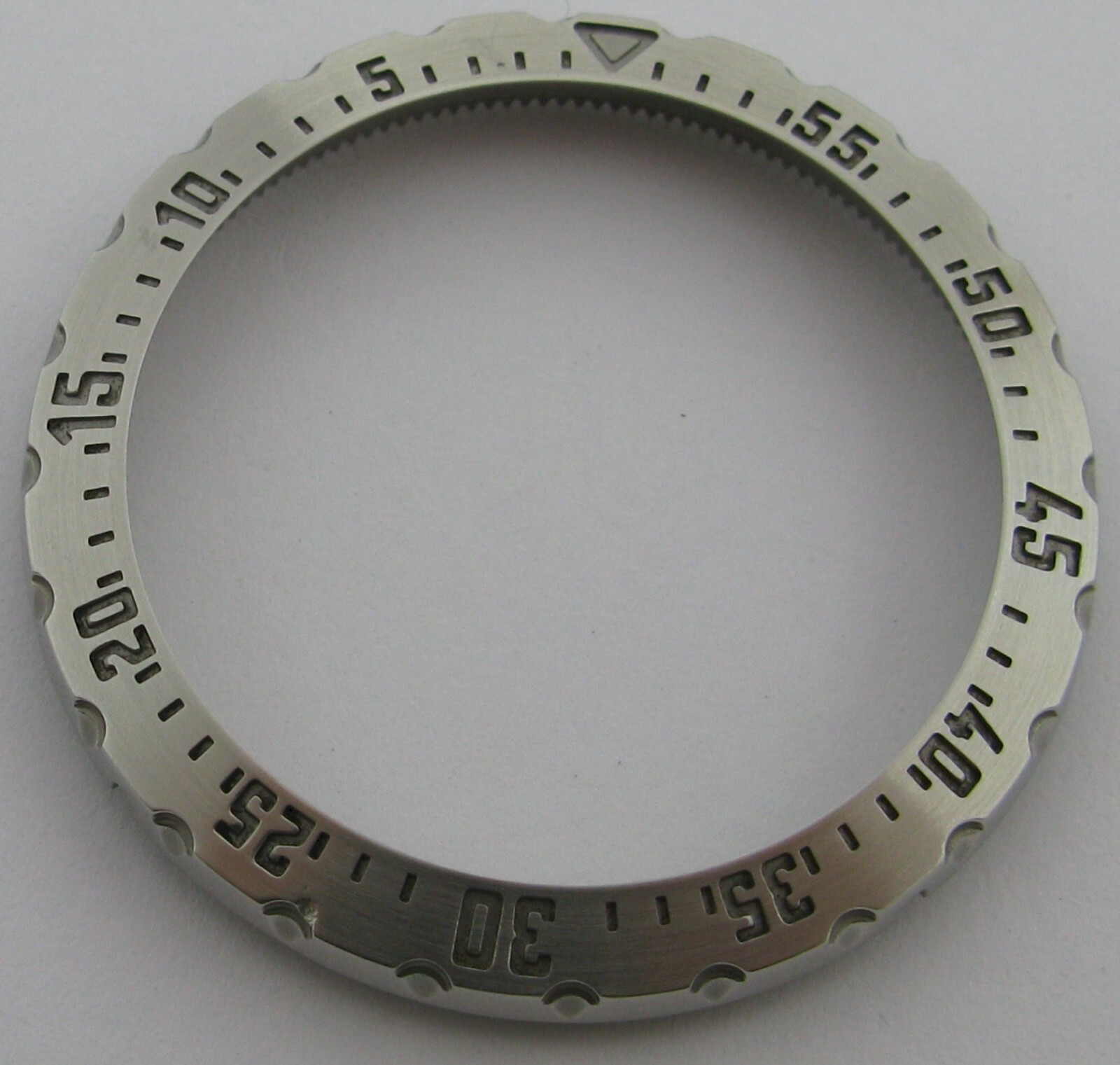 Breitling watch Bezel incomplete(screw) for parts or project