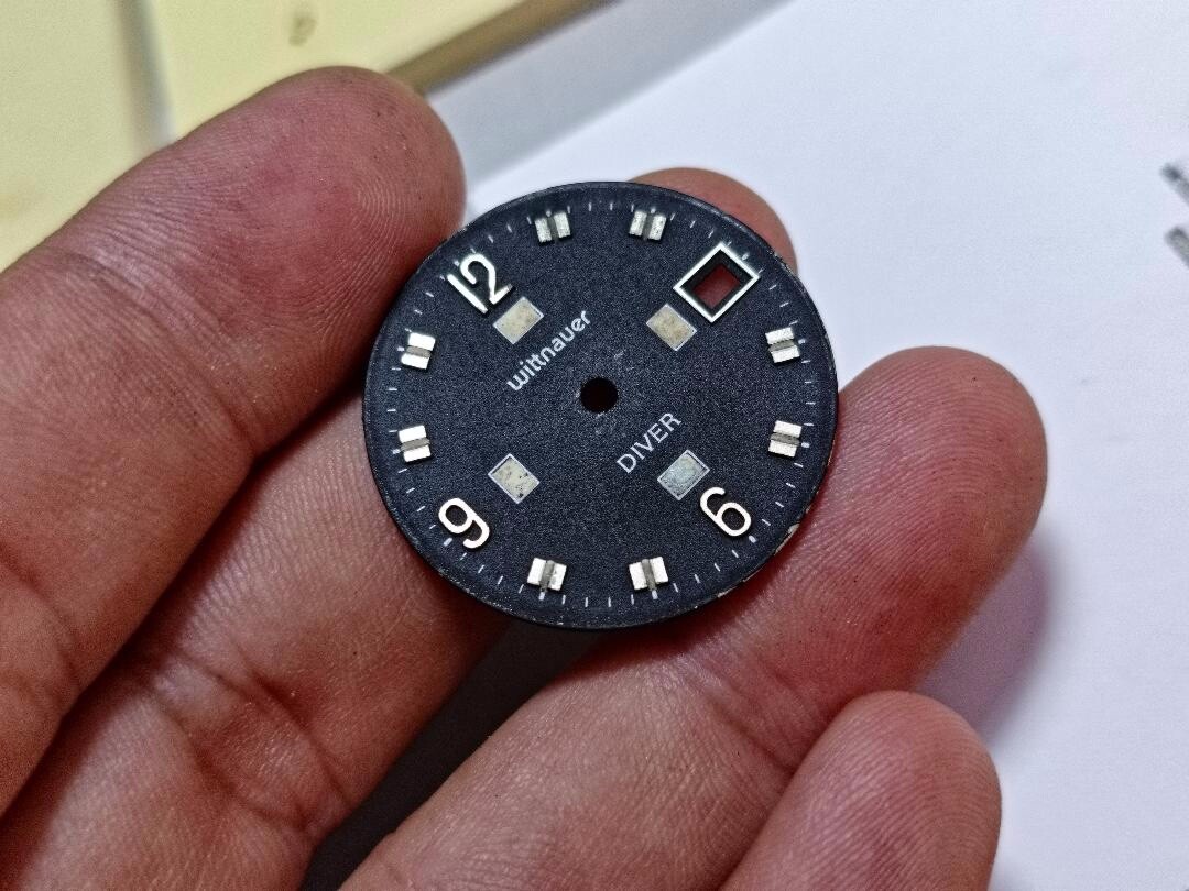 GENUINE PATINA NICE BLACK BLACK DIAL HANDS WITTNAUER SKIN DIVER C11V1 – 6702