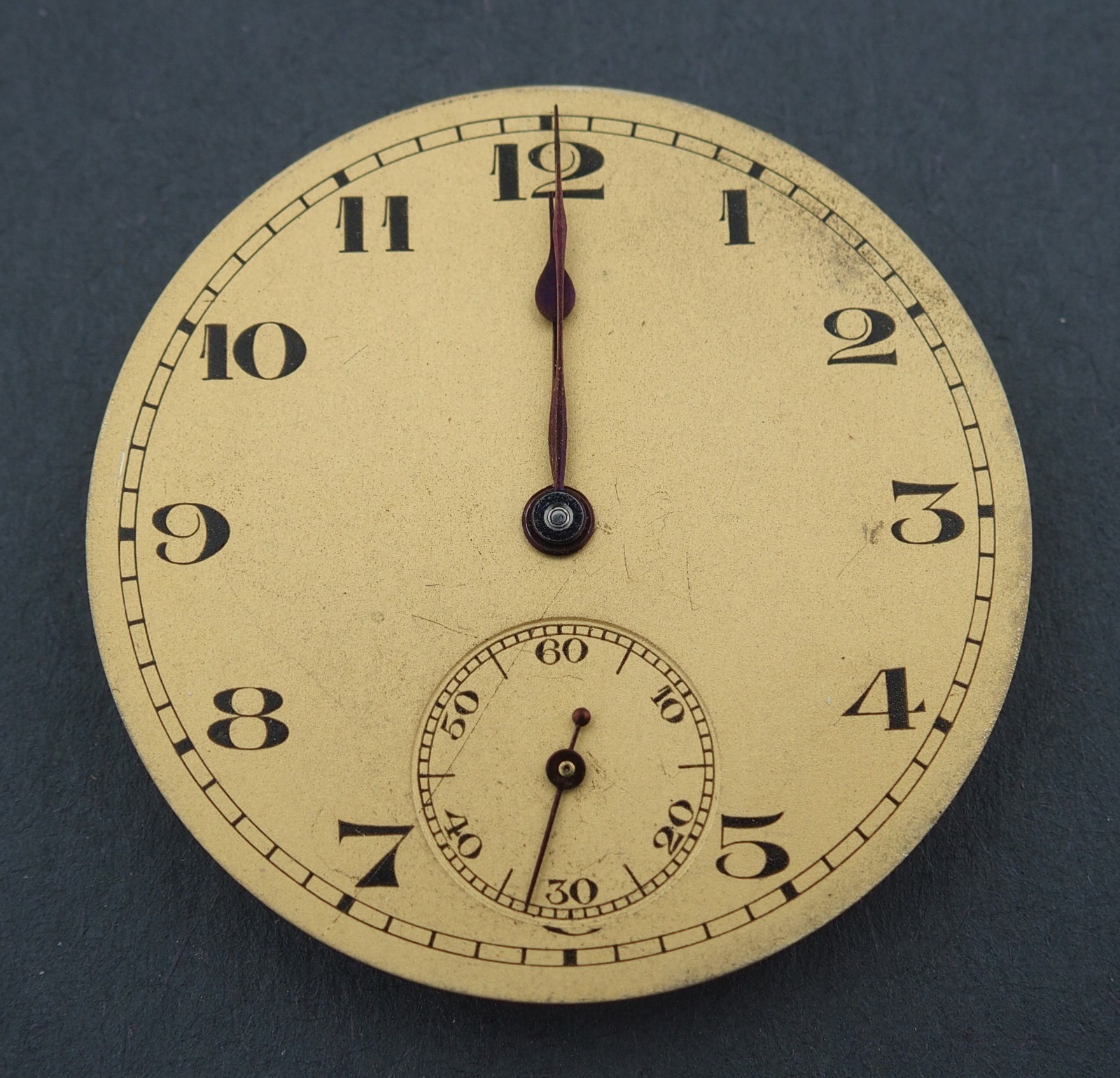Vintage Swiss Pocket Watch Movement for Parts or Repairs Unmarked #F002