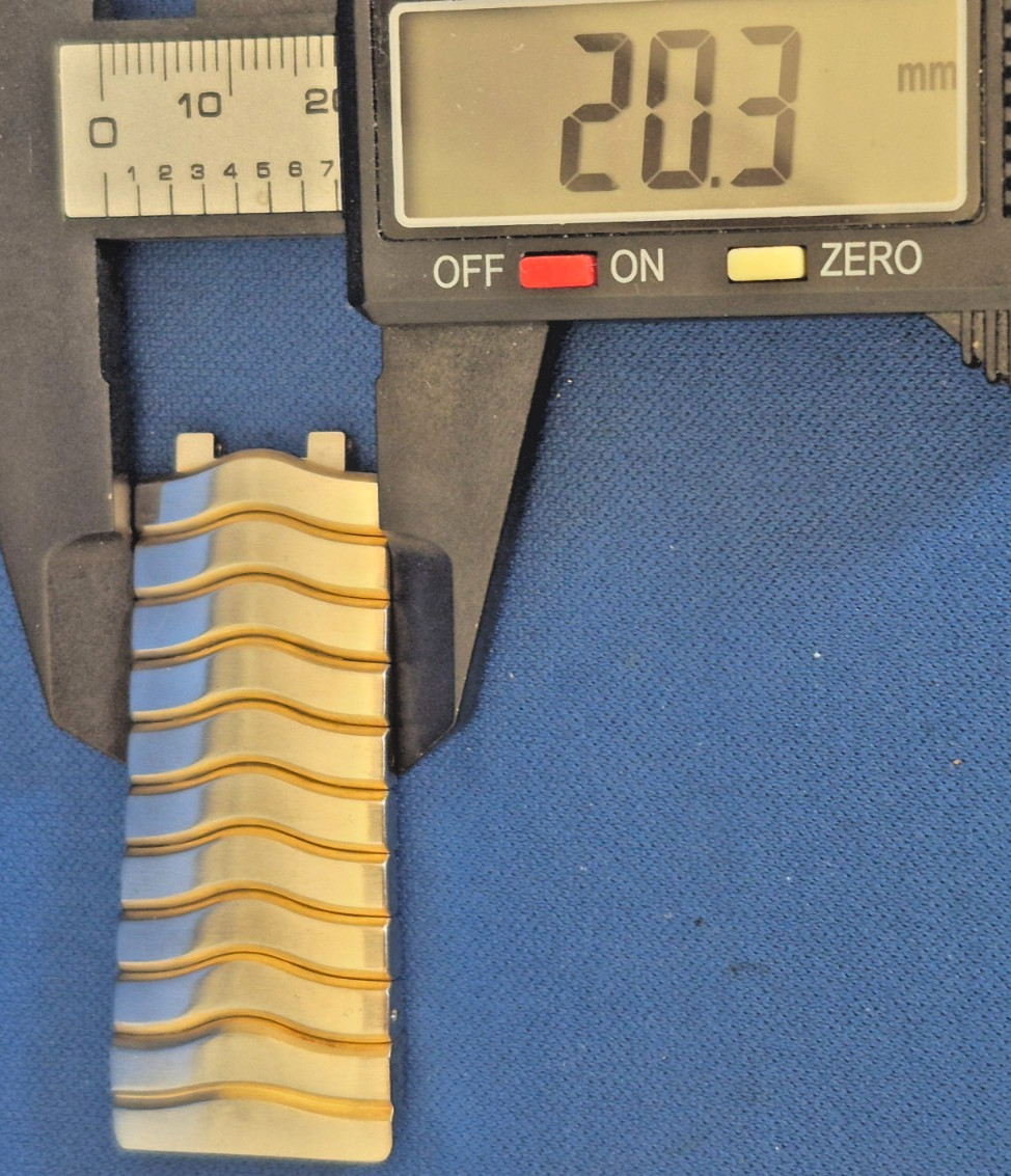 EBEL Classic Wave 9 Link Steel & Gold Segment & End Link for on 21mm lug cases