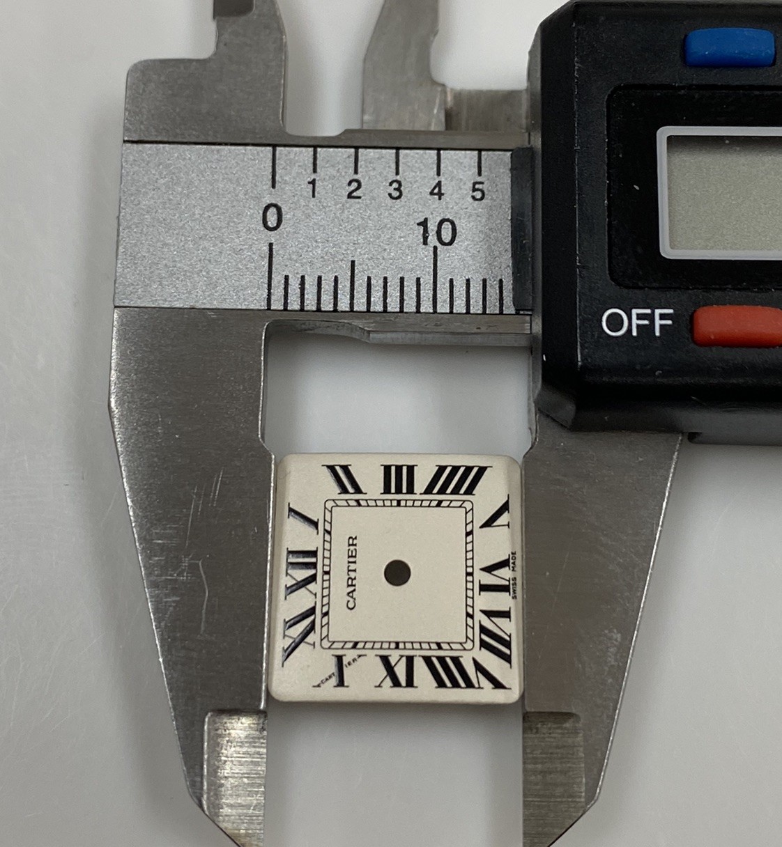 Original NOS Cartier Santos Galbée Cal 157 Ivory Roman Numeral Dial