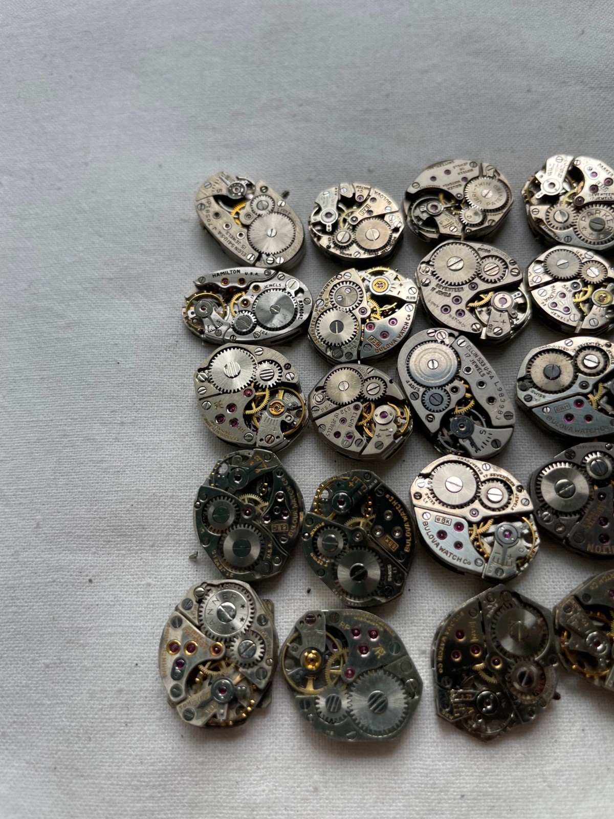 40 movement for USA ladies watches AS IS – Elgin Bulova Waltham Gruen etc.