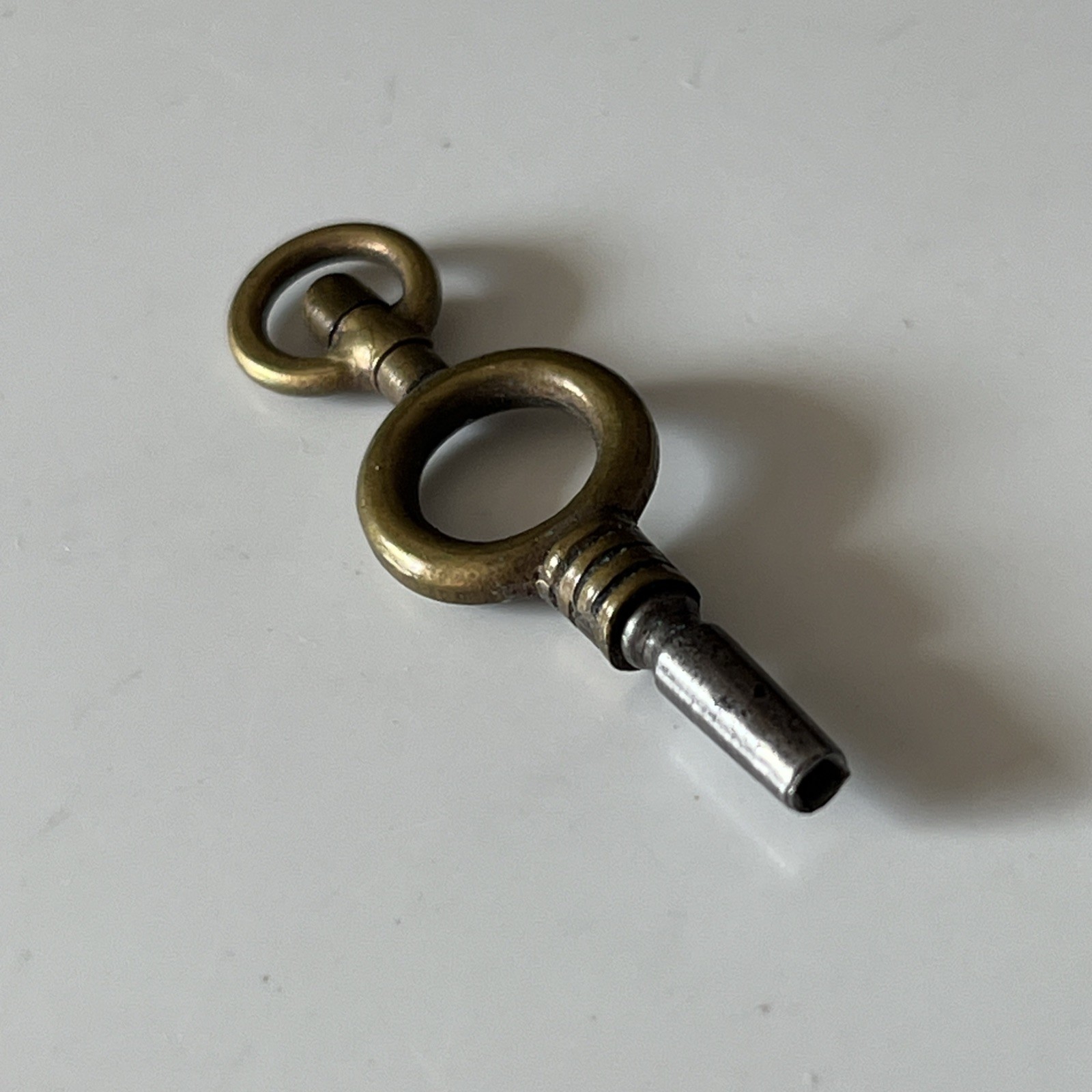 Antique Brass Wind Up Pocket Watch Key Collectable Timepiece Tool.