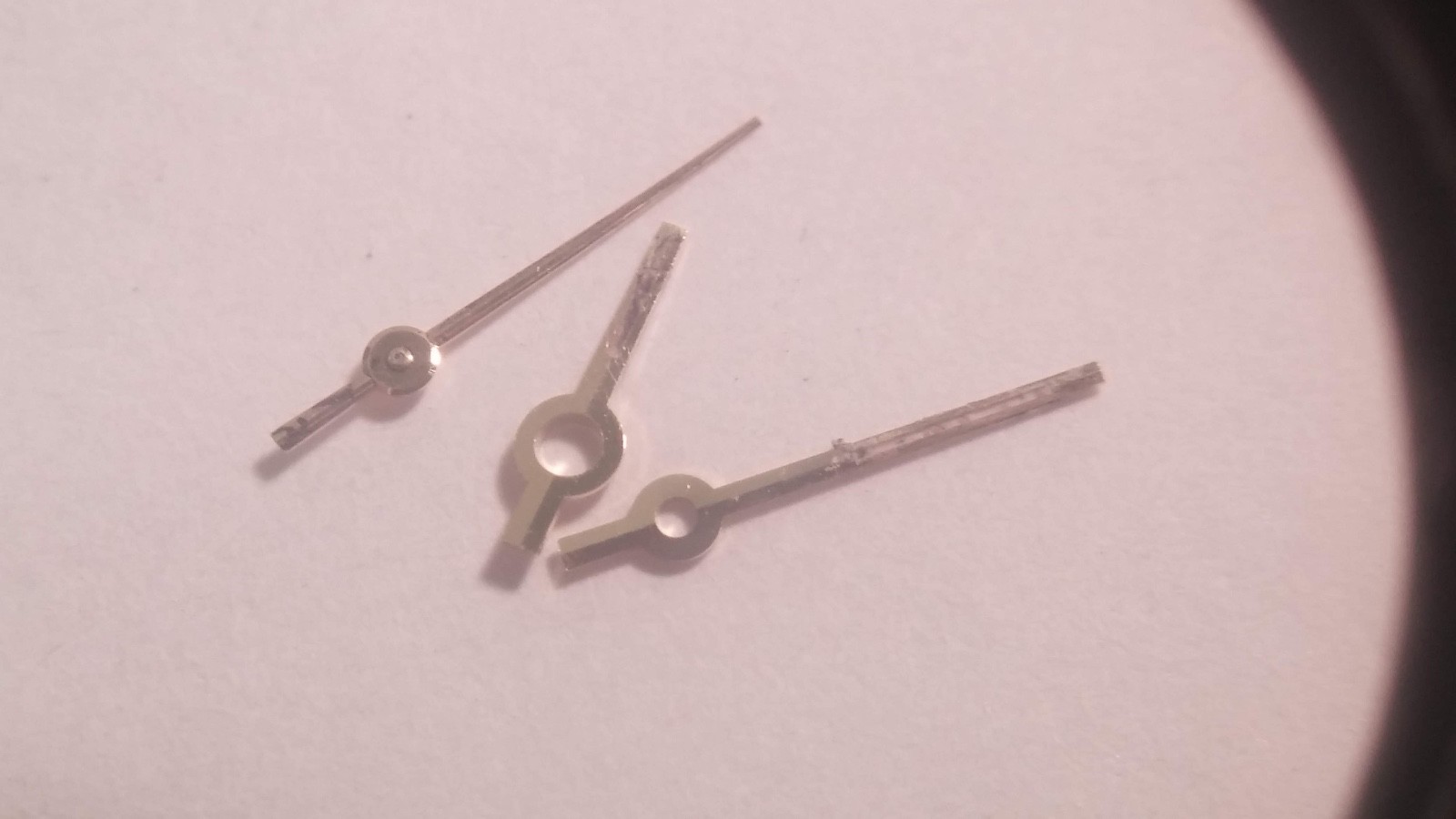 Jules Borel 410-2135 set of hands gold 69173, Hr 4.9, Min 8.3mm, 2nd 8.4mm (appr