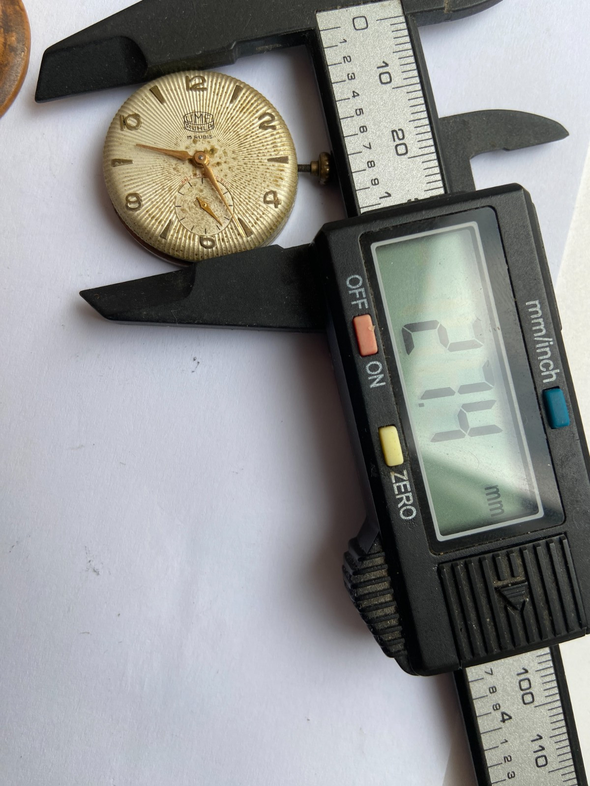 Vinatage MEN watch parts MOVMENT UMF RUHLA 15 JEWELS GERMANY RUNNING DIAL HANDS