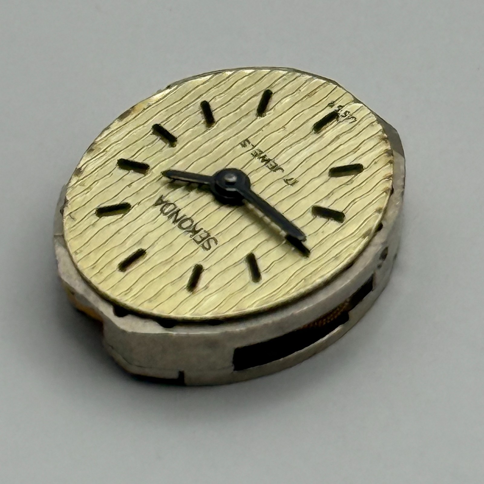 Sekonda USSR Watch Movement Ladies 17 Jewels Manual Wind Parts Repair 13mm