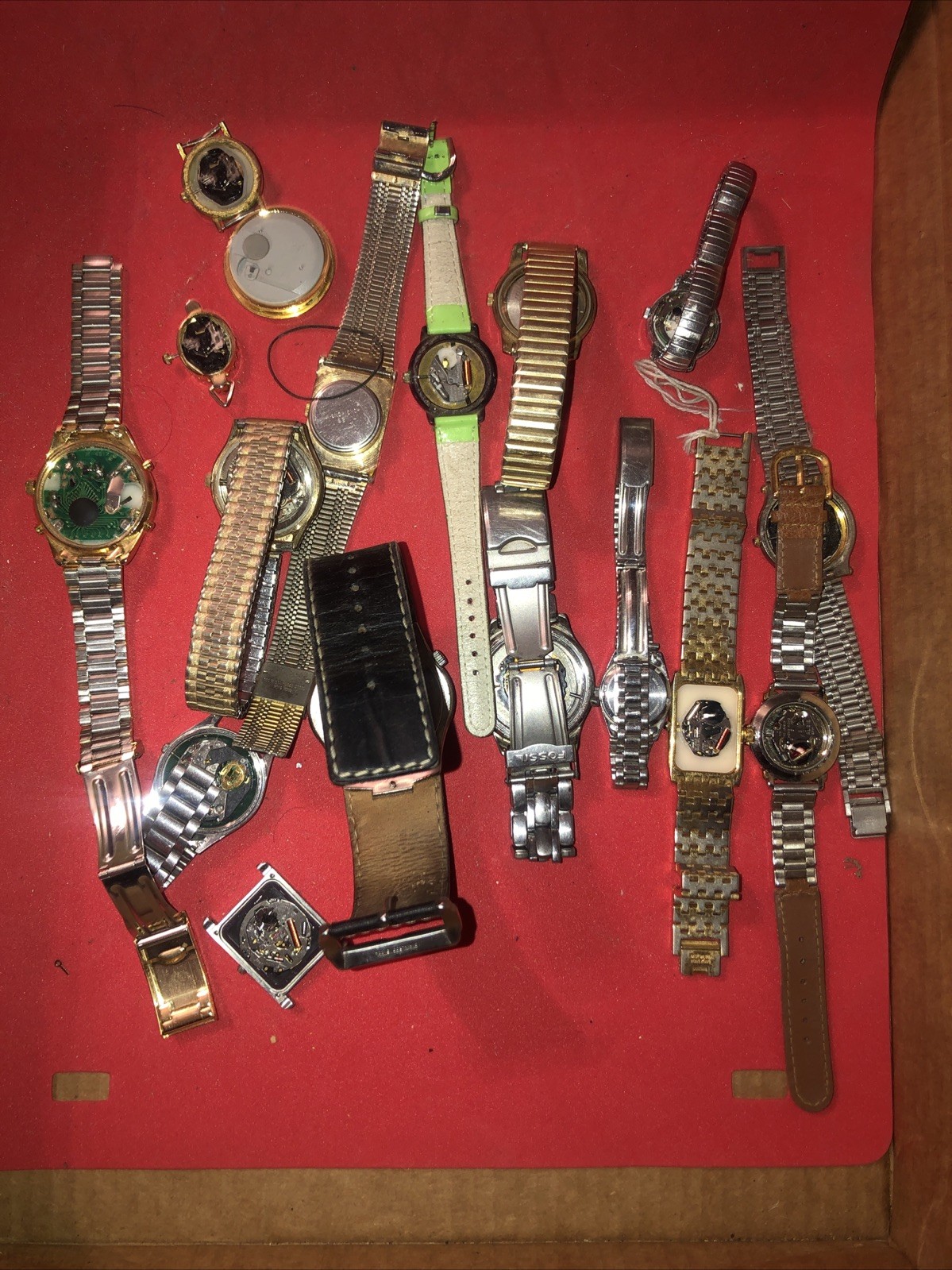 Lot Of Misc Wristwatch -most Missing Backs Or Other Parts Lot 12 For Parts