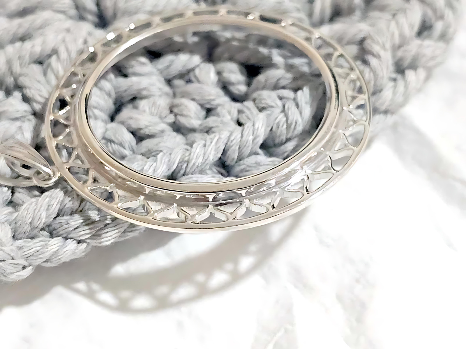 925 Sterling Silver Prong Back Filigree Edge Bezel for 38mm 1 Dollar Coins