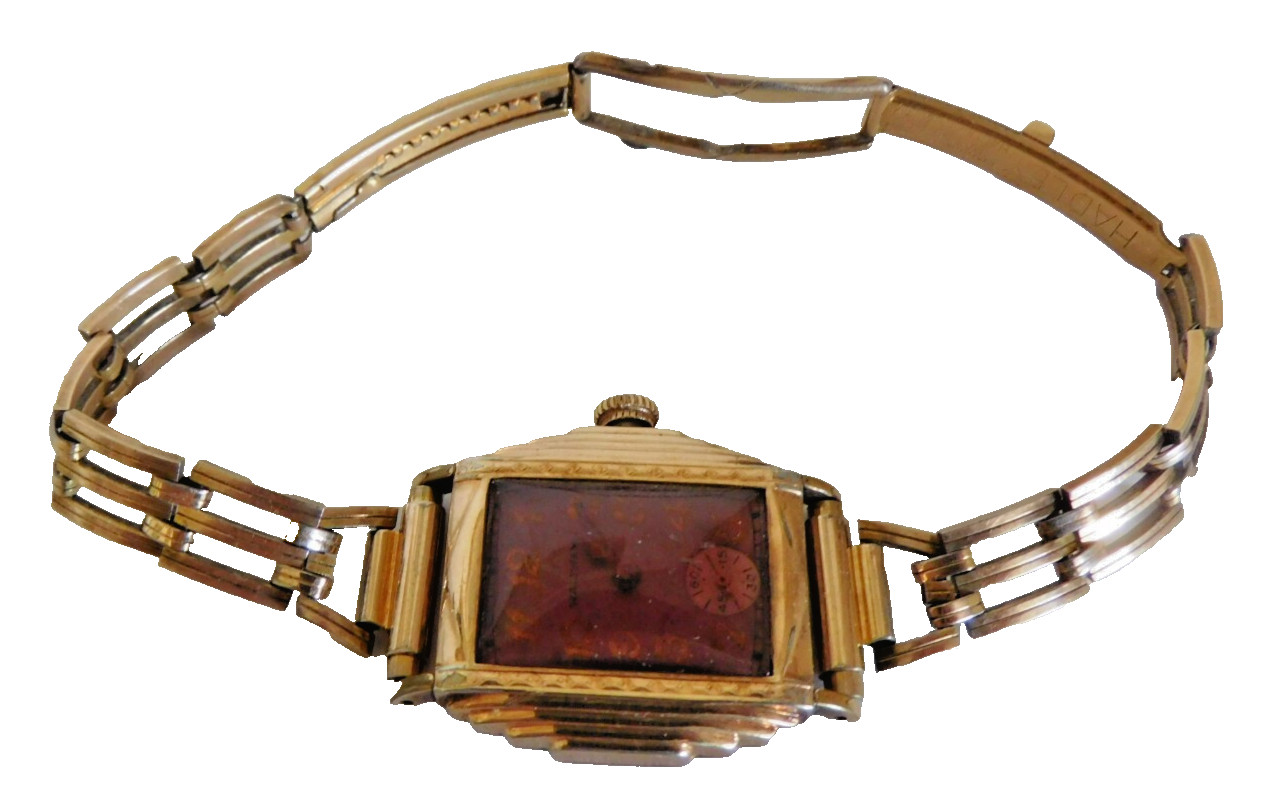 GENTS WALTHAM 1864 RUBY 17 JEWELS MOVEMENT #115203. GOLD FILLED CASE #116040.