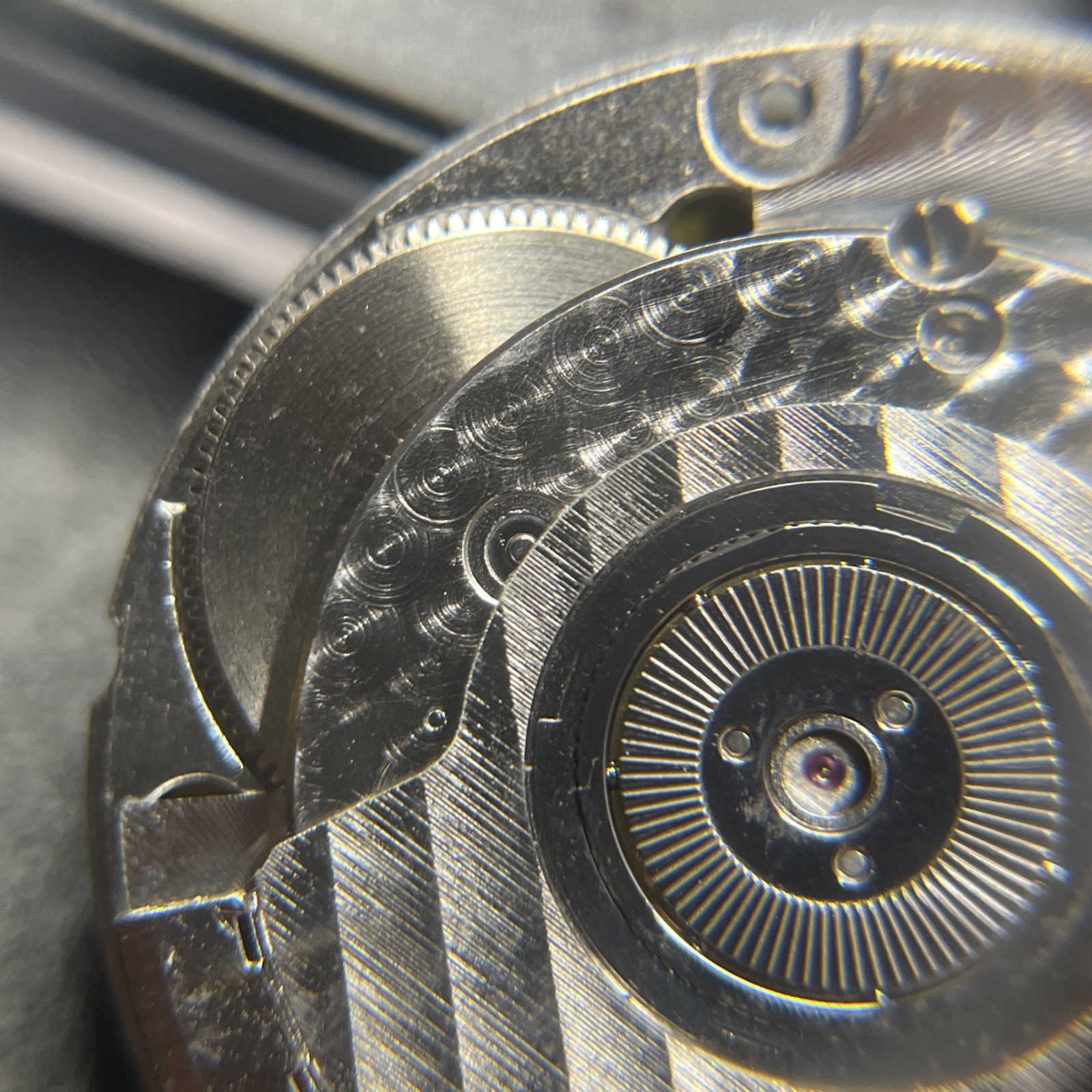 Cartier Cal. 049 Movement (ETA 2892-A2) 2/2