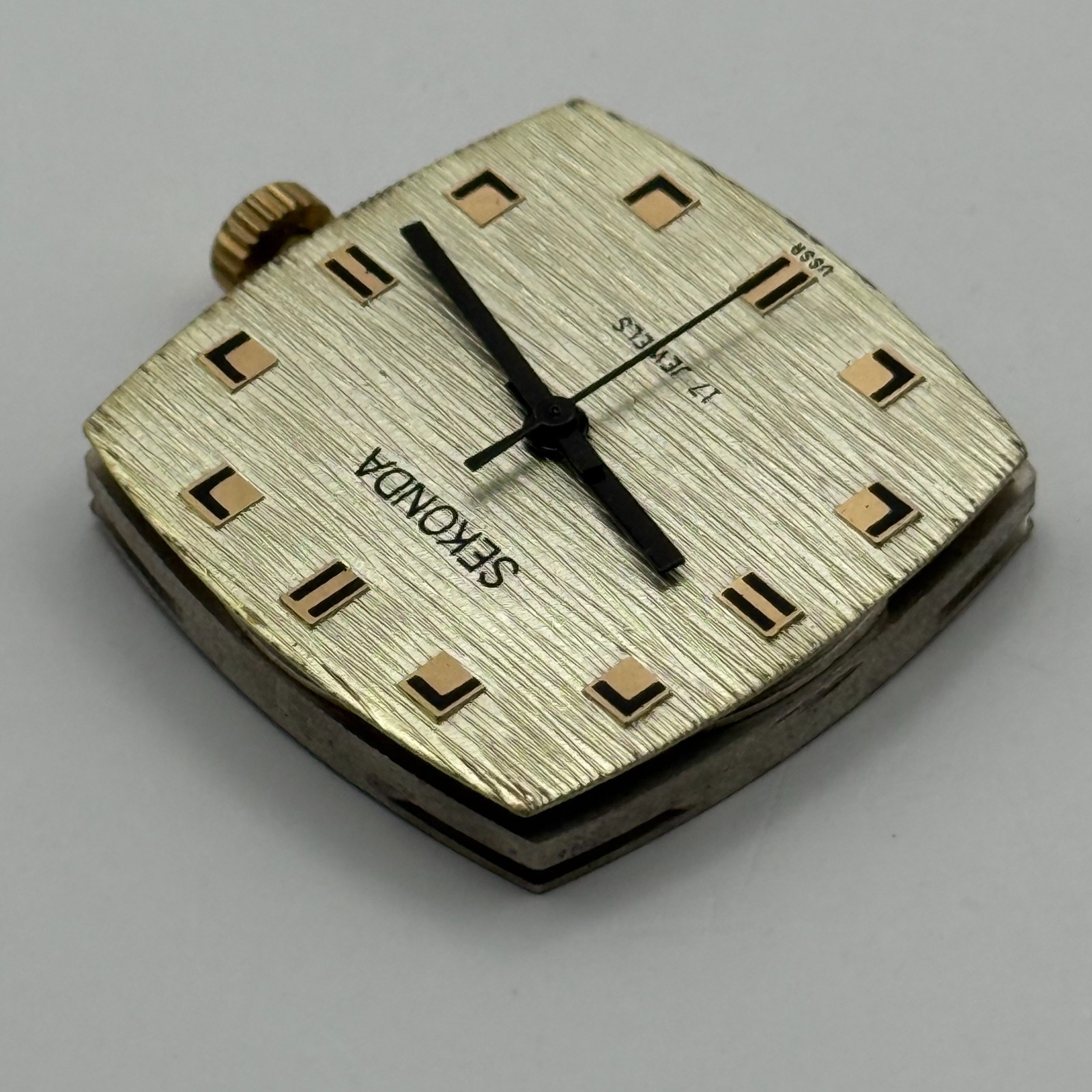 Poljot P2609 Watch Movement RARE Sekonda 17 Jewels Manual Wind For Parts 27.5mm