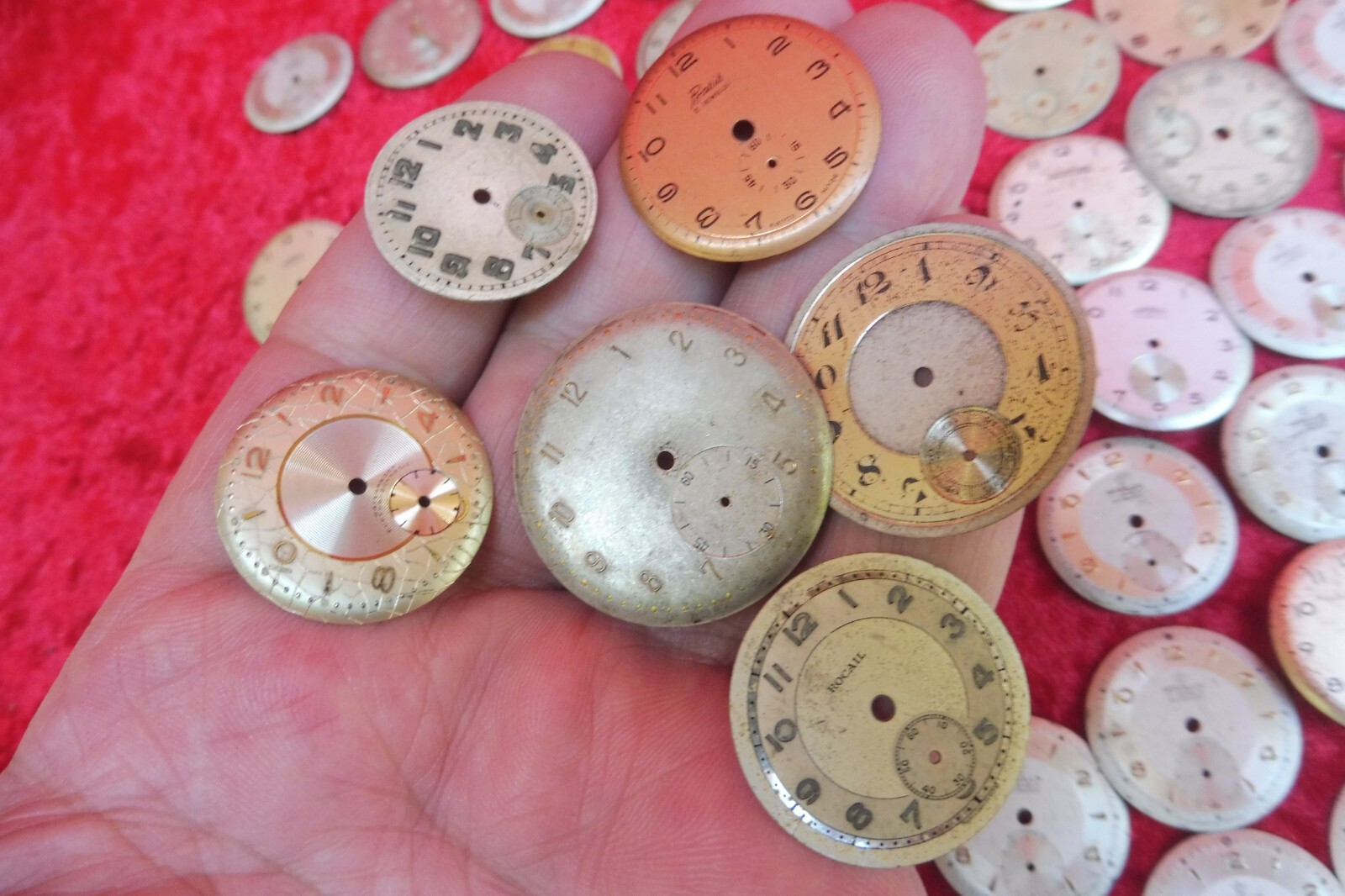 Set of dials for old men’s wristwatches, 70 pieces
