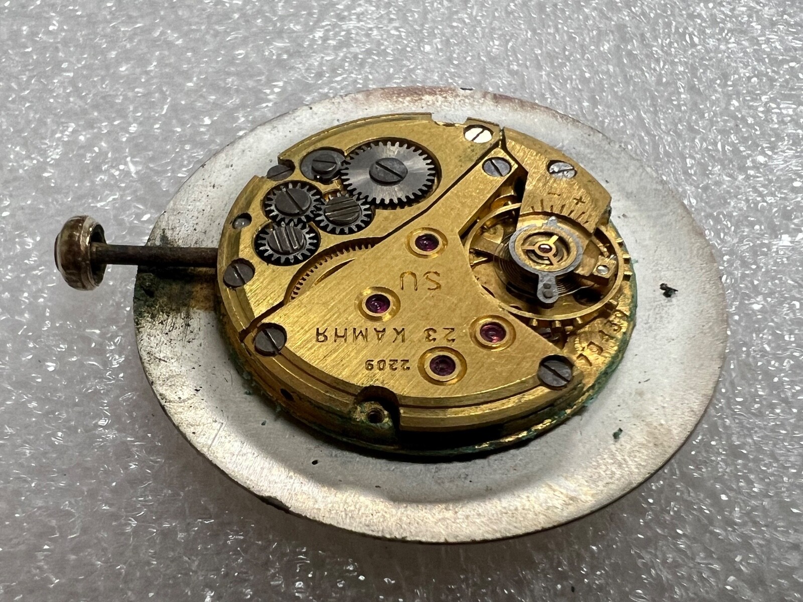 USSR LUCH movement 2209 caliber Gold Plated watch mechanism. FOR PARTS .