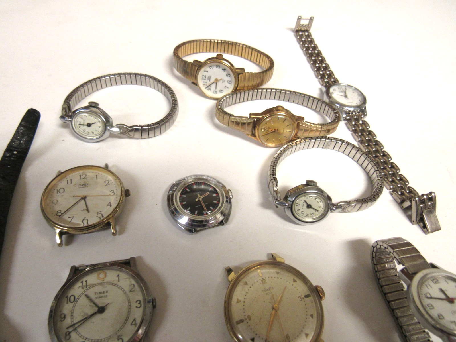 Vintage Timex Lot of Men’s and Ladies Watch Parts Lot