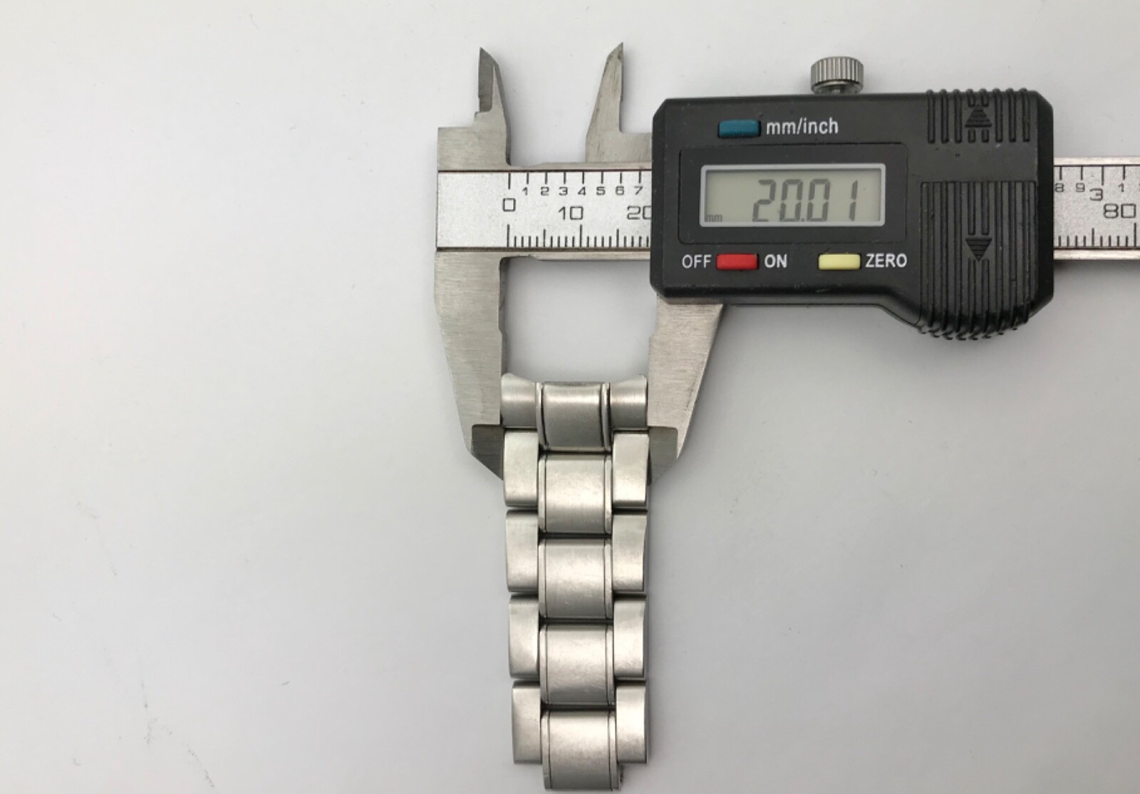 Victorinox Swiss Army 241453 or 241360 or 241358 S/S CONTINUOUS Partial Band
