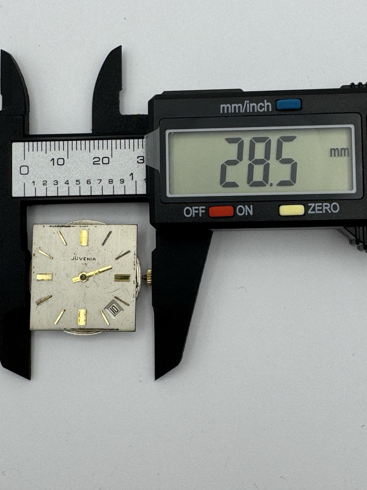 Vintage Juvenia Cal 902 Automatic Wristwatch Movement – Runs