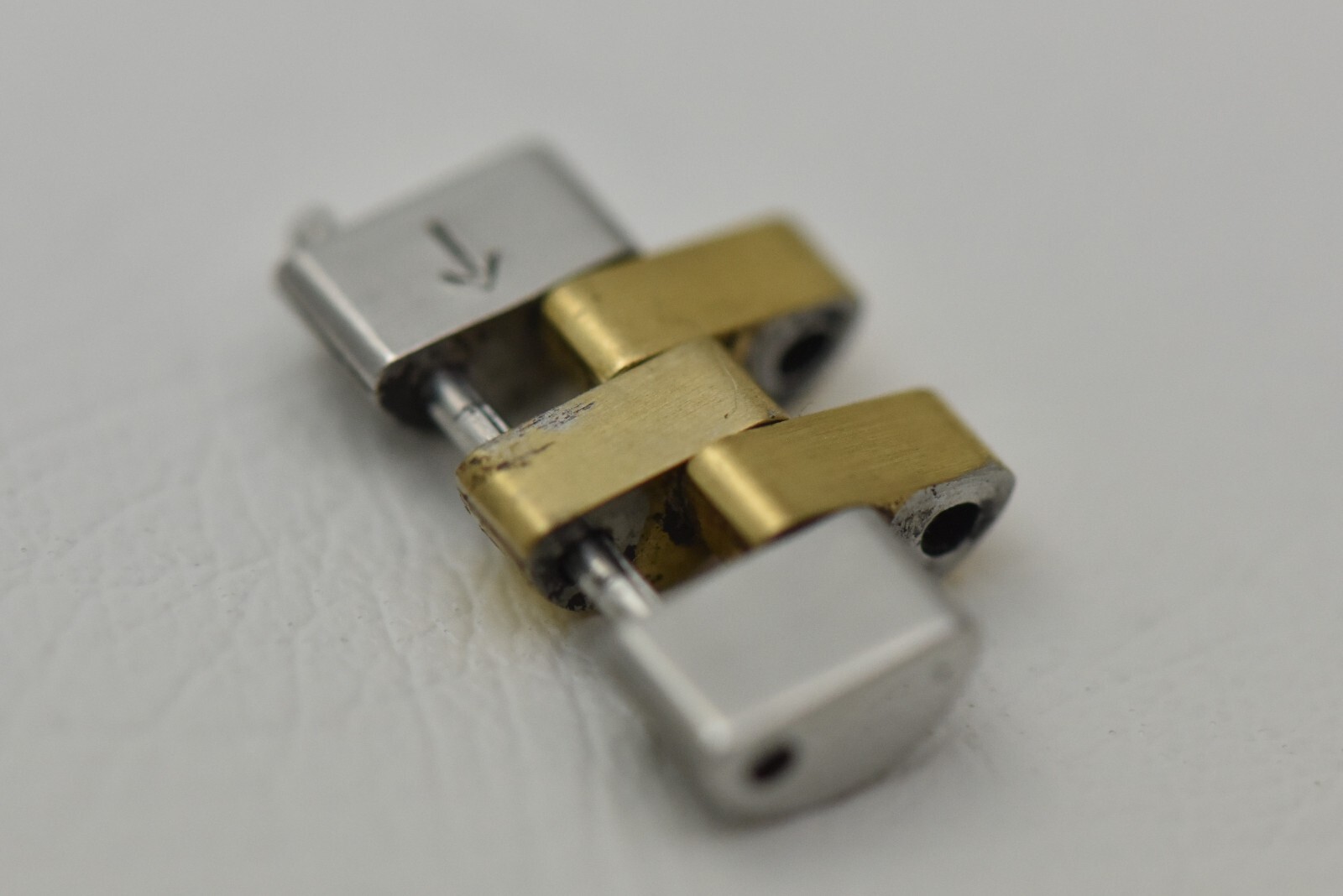 Titoni Cosmo King 2-tone stainless link, 16mm wide with pin, excellent