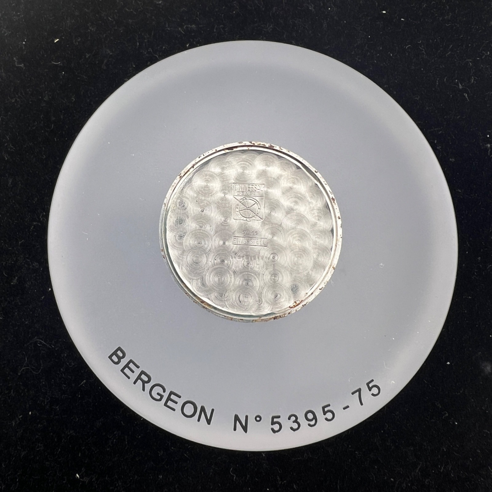 Universal Enversteel Watch Case 33mm 1102876 – 212202