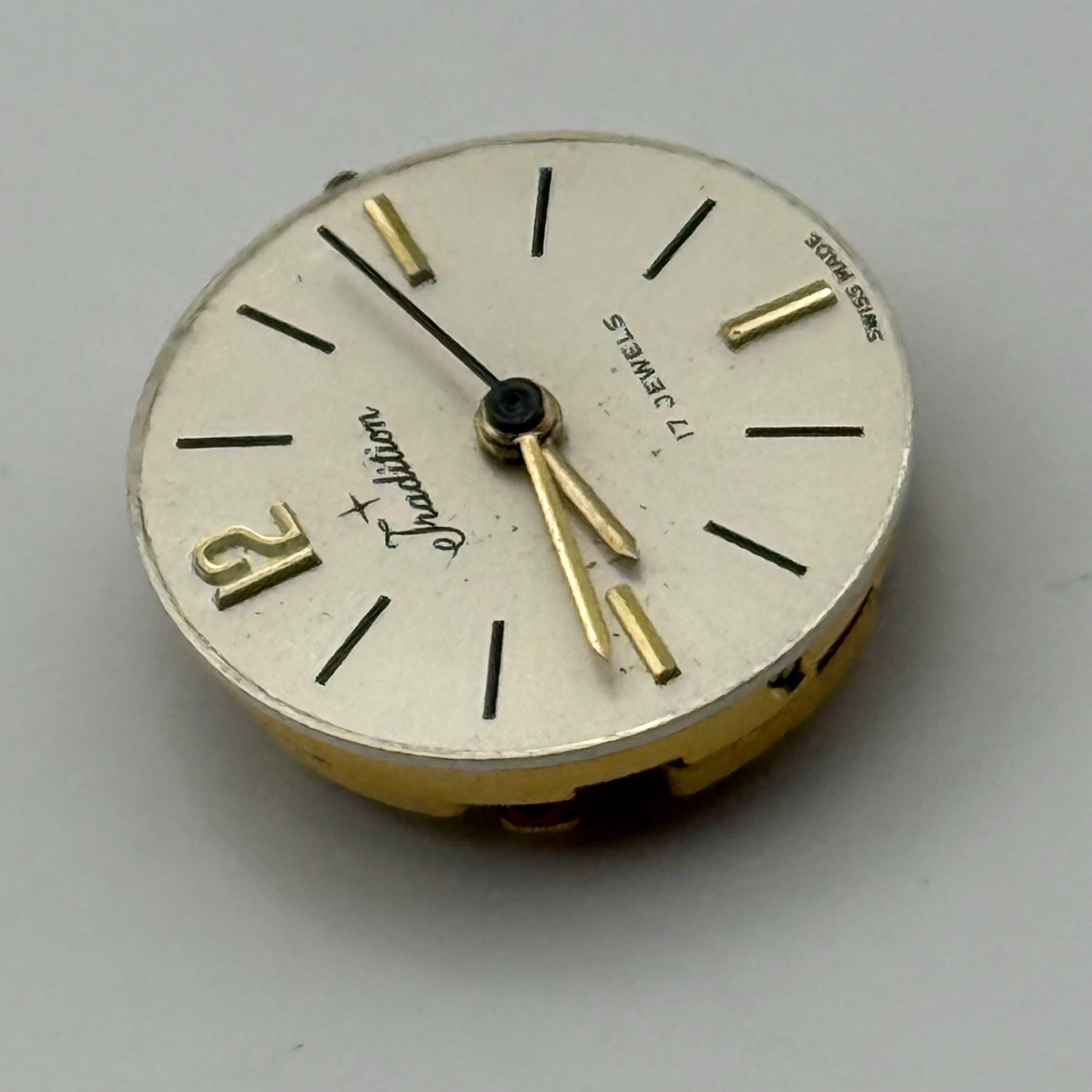 FHF 57-21 Fontainemelon Watch Movement Tradition 17 Jewels Swiss Parts 15.2mm
