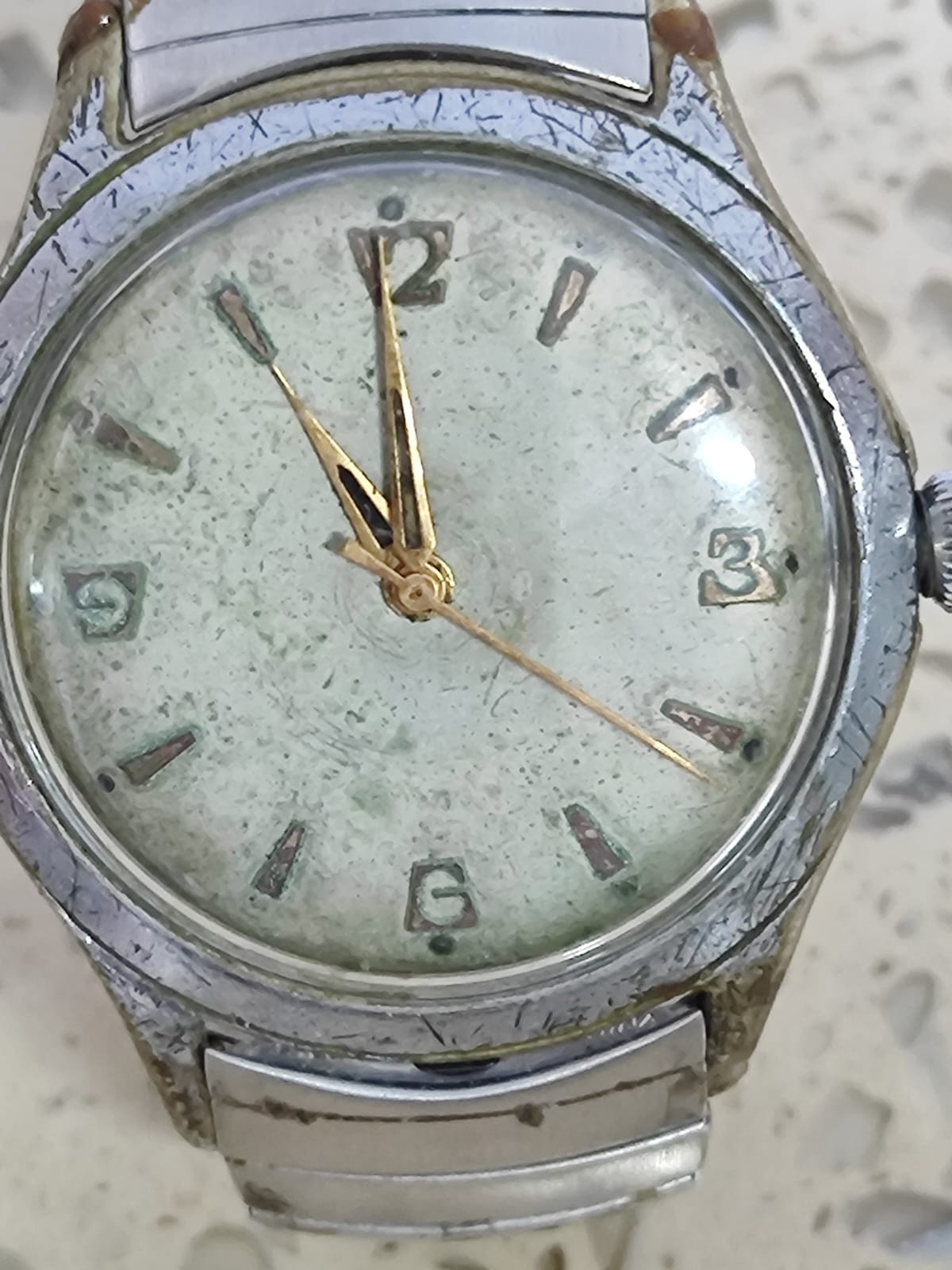 1950 DOXA Antimagnetic Mens watch 34mm Working Speidel band Cal 1/2 1147