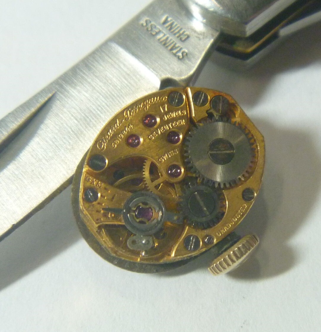 1950s Girard-Perregaux 17 Jewels 5 1/2 Ligne Lds Movement, Dial Hands 4Parts!
