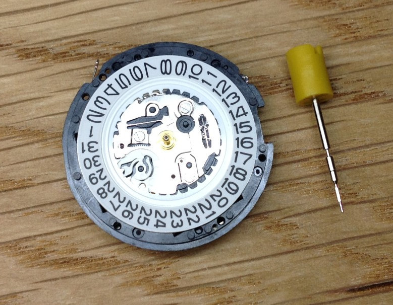 Seiko 5M63A KINETIC Watch Movement – Used – WORKING – Black & White date