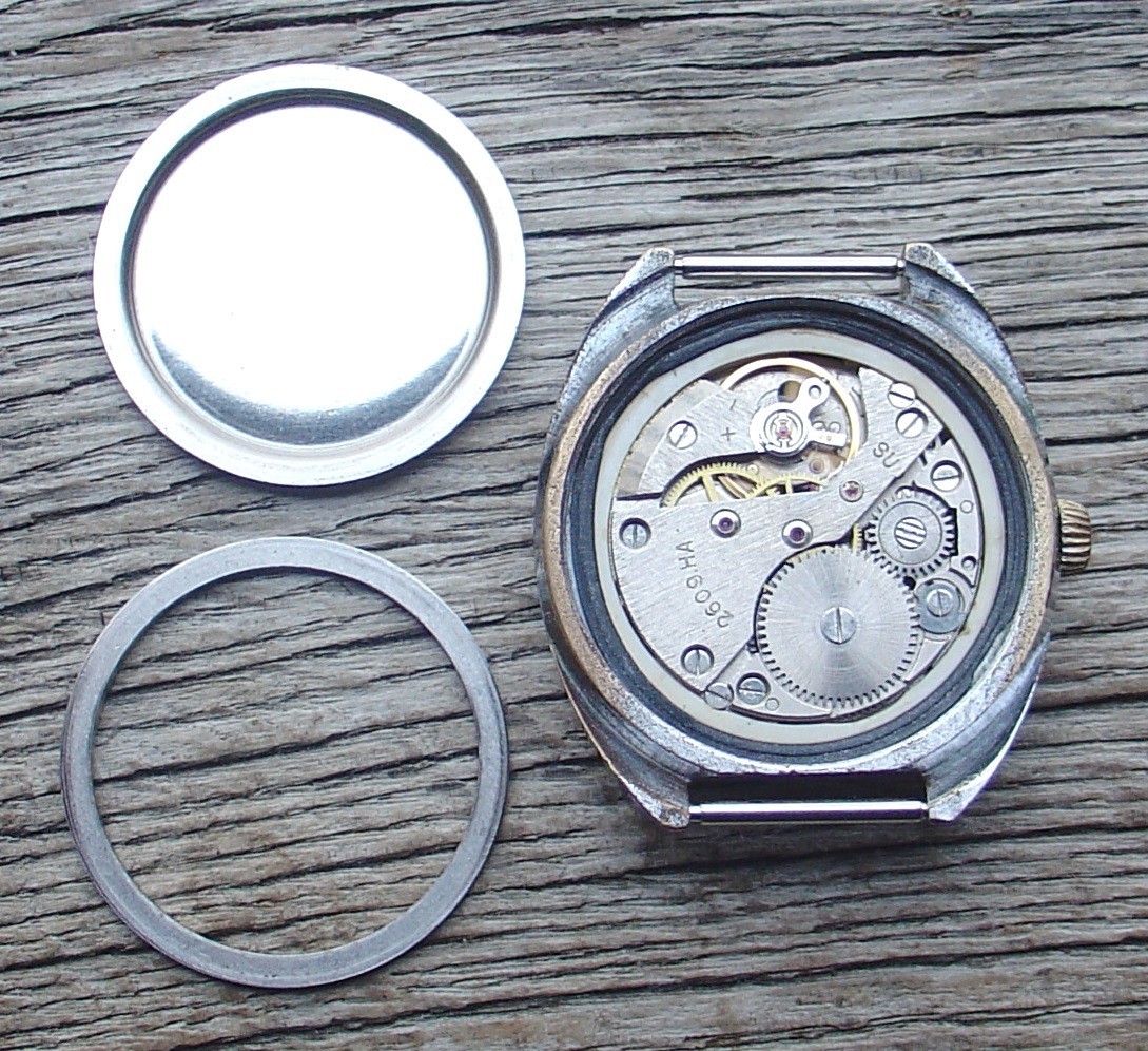Raketa “Lnturex” With Double-Headed Eagle Russian Soviet Watch Calendar Serviced
