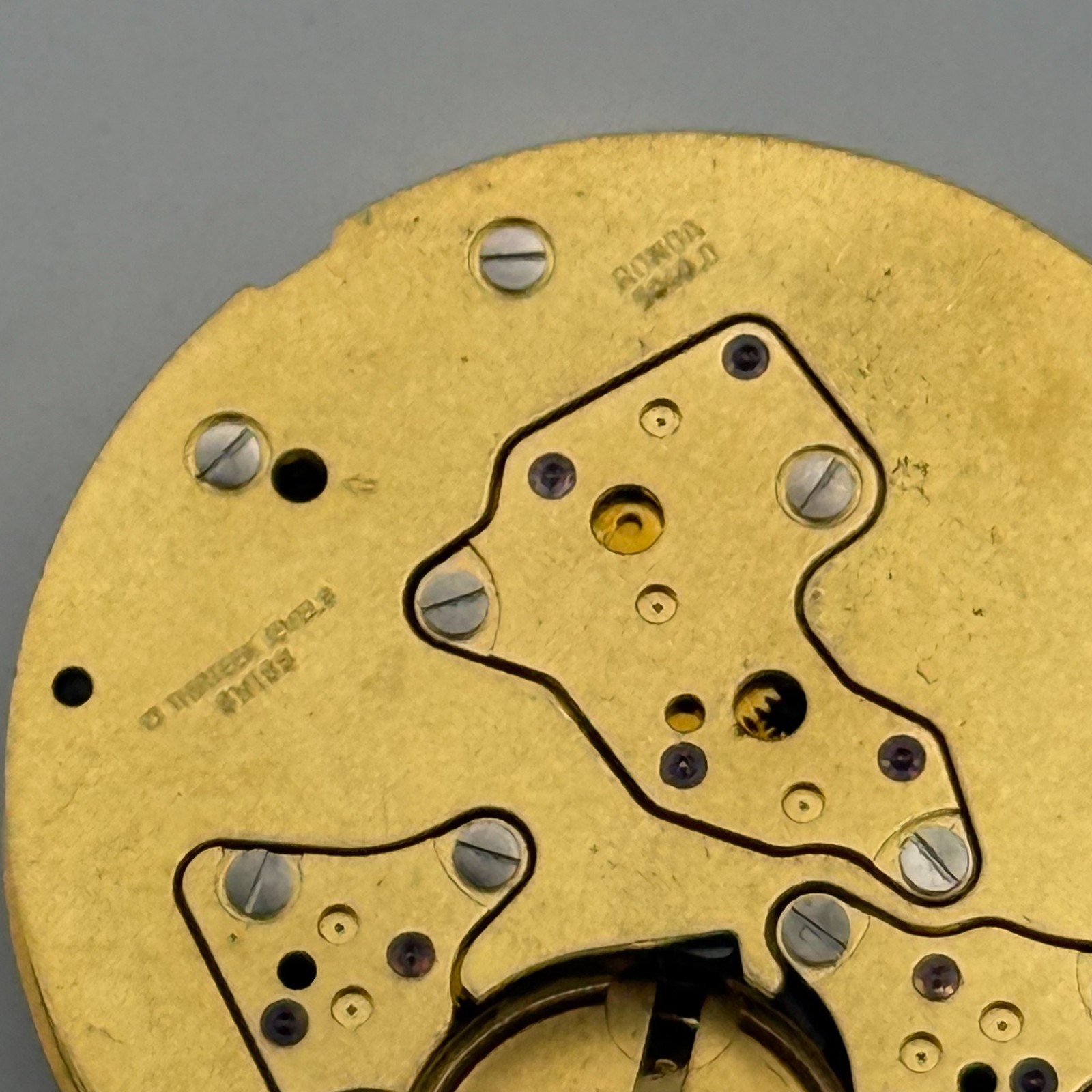 Ronda 5040.D Watch Movement Quartz Swiss R9 13 Jewels Parts Repair Spares 28.6mm
