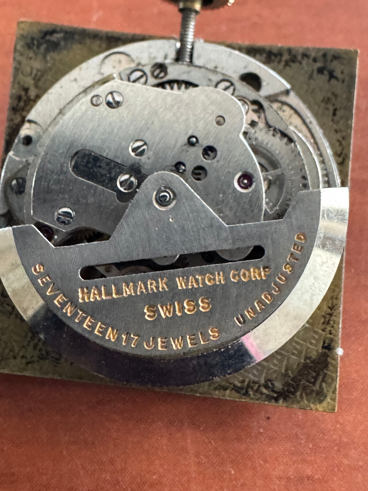 VINTAGE MEN’S HALLMARK AUTOMATIC WRIST WATCH MOVEMENT CAL. AS 1320 KEEPING TIME