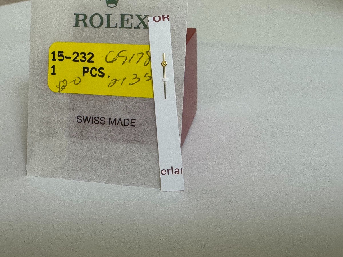 NOS Genuine Rolex 15-232 18K Yellow Gold Second Hand 2135