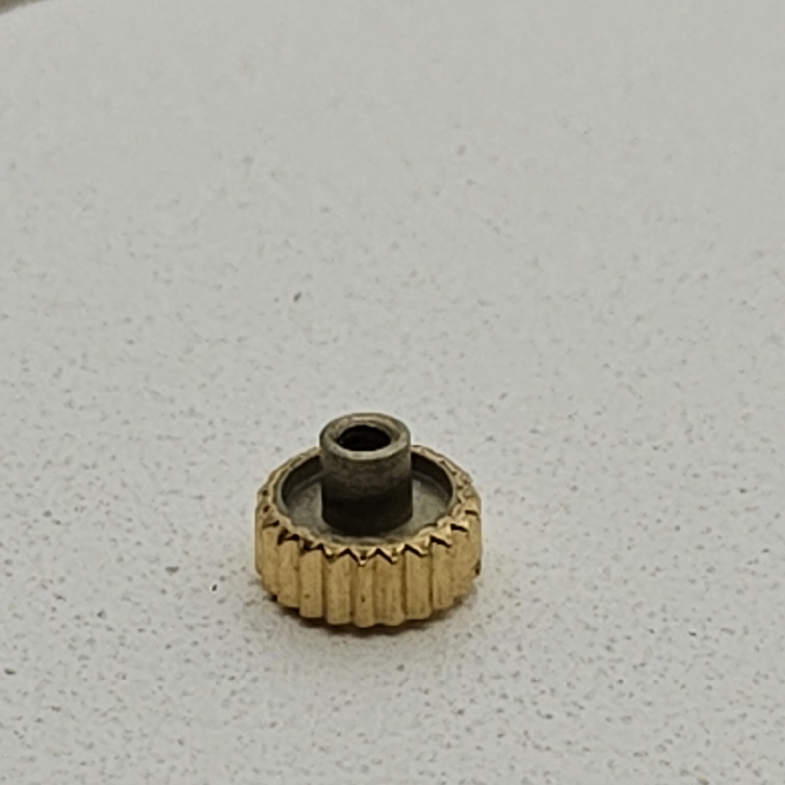 Rolex Crown 3.15mm , Yellow Gold , Cellini 3747 ,New old Stock
