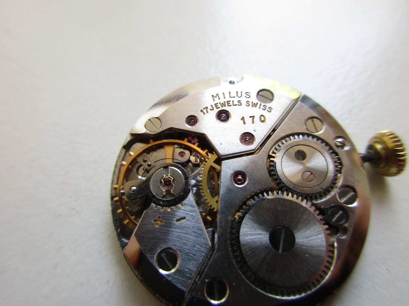 Milus cal. 170 vintage watch movement – running