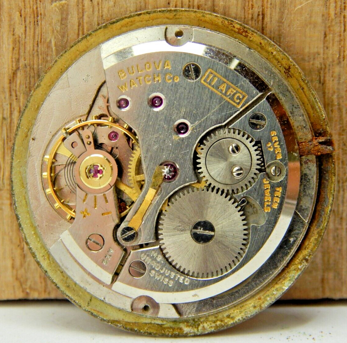 Ventage 1962 Bulova 11AFC 17 jewel men’s wrist watch movement with dial and stem