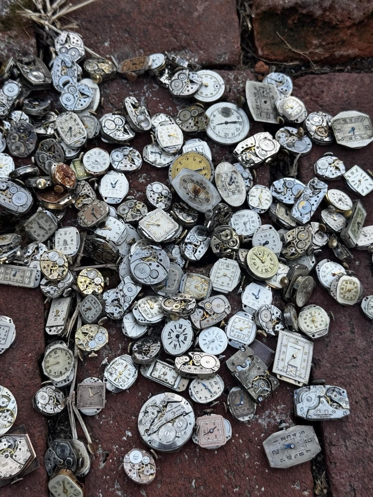 166 + Vintage Watch Movements Lot – Bulova, Elgin, Hamilton, Gruen, Waltham