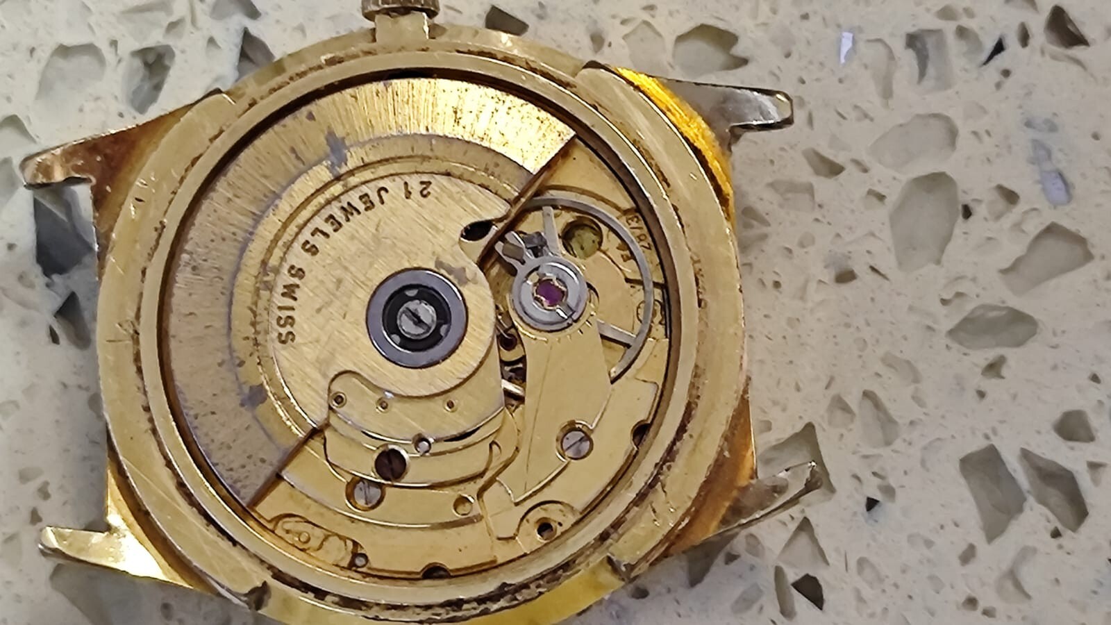 ETA 2873 MOVEMENT with Dial Not Work Good balance FOR PARTS USED