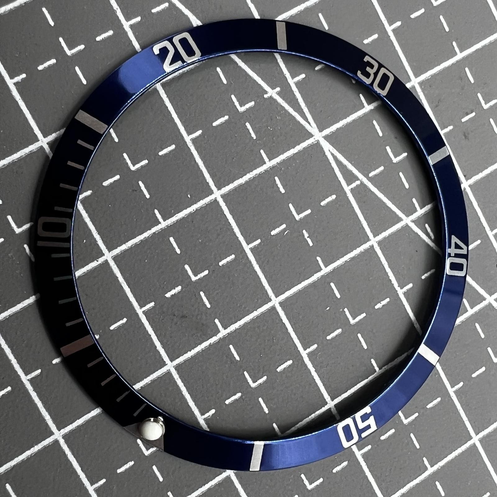 36.5*30.8mm Vintage Aluminum Alloy Slope Green Luminous Dark Blue Watch Bezel