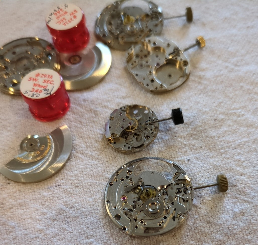!!Lot of Watch Movement Parts. Movement Plates, Rotor, Wheels, and Crowns. Look!