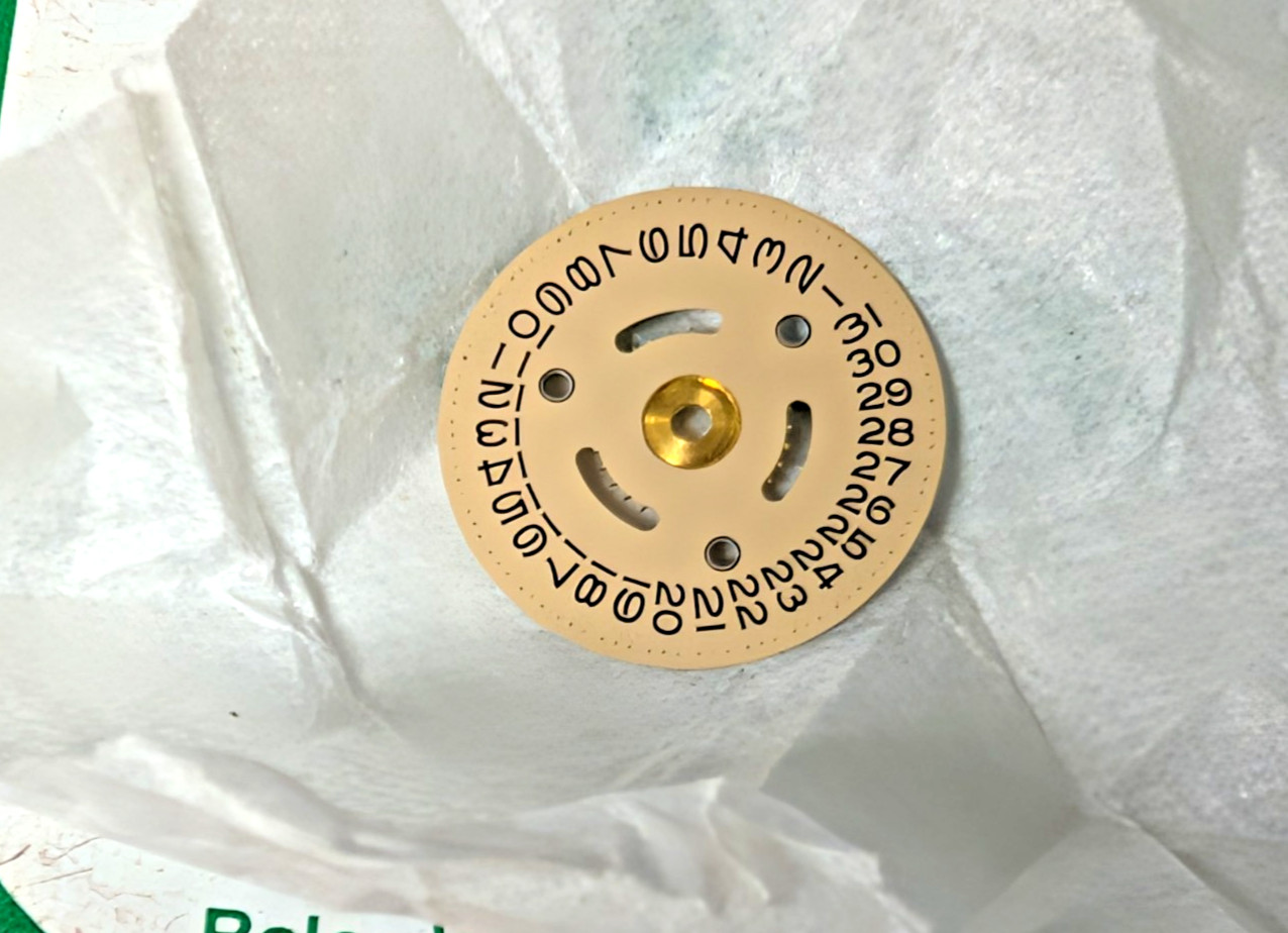 Original ROLEX 2030-4520 champagne Date Indicator/disc/disk for cal 1135 1165 –
