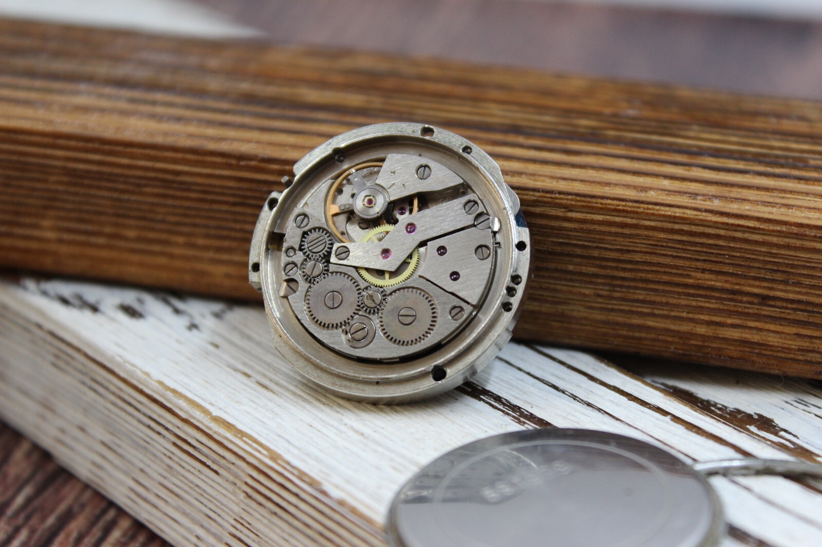 The dial of the men’s watch Slava 2628 26 stone of the USSR does not work