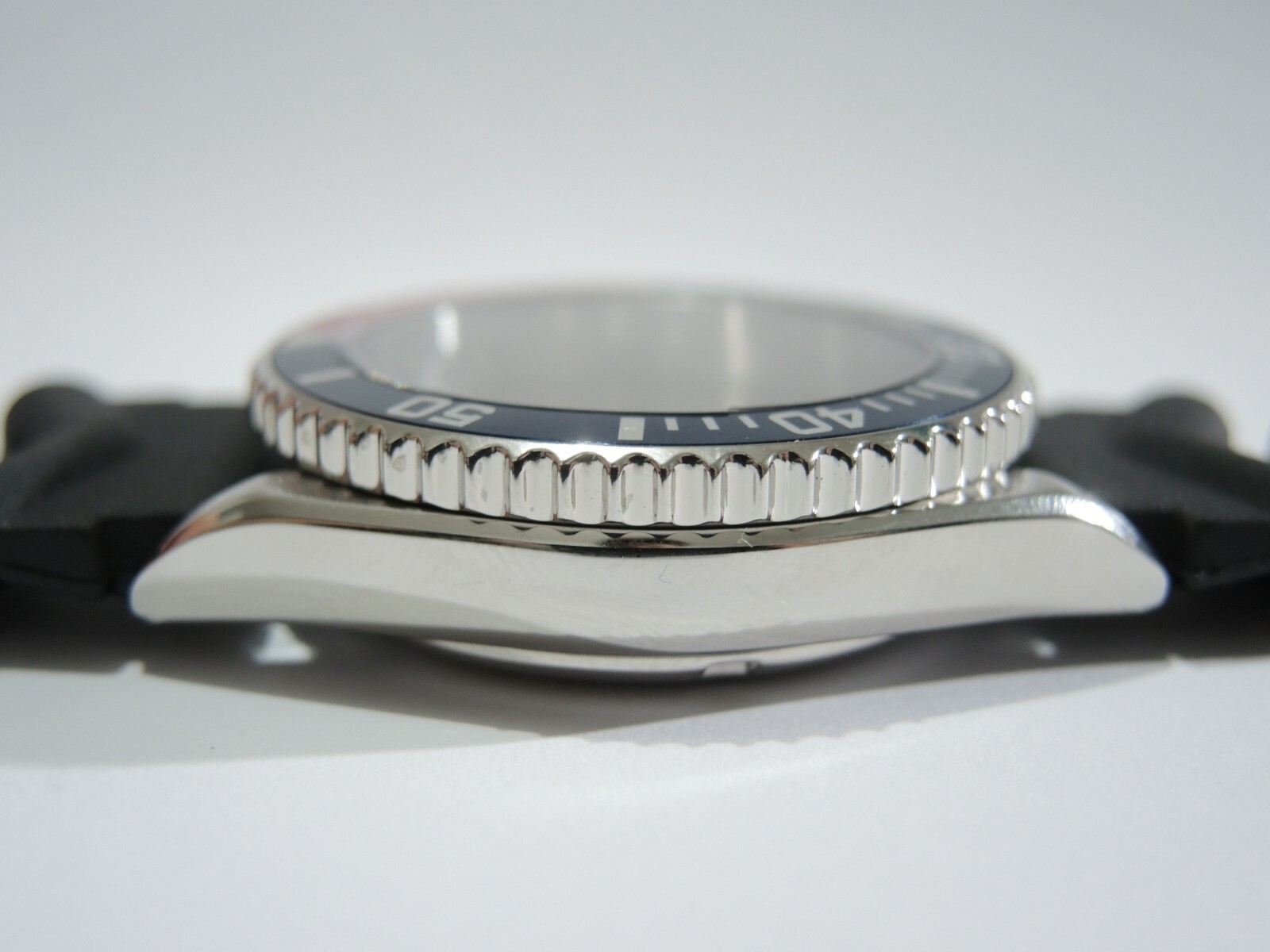 NEW STAINLESS CASE,CROWN,DIAL,HANDS MEDIUM DIVERS 10BAR SKX025 (7S26-0050) WATCH