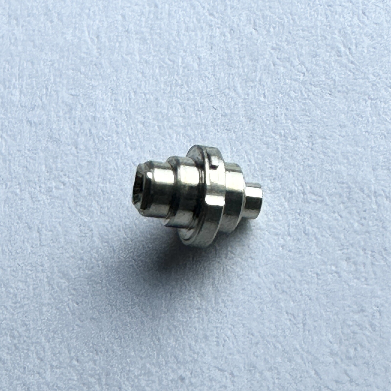 NOS BARREL ARBOR FOR VINTAGE SEIKO 6105 6106 6117 6119 6139 / 213612