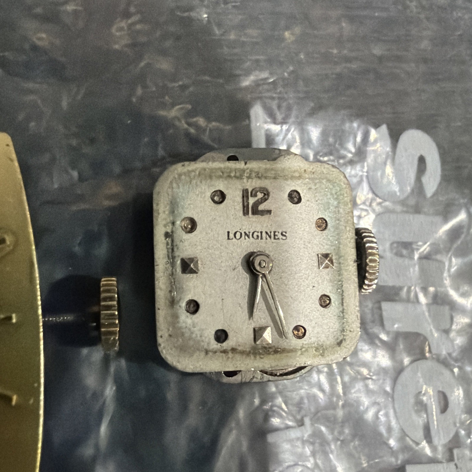 Zenith, Omega, Bulova, Longines, Lucien Picard, Movado, Hamilton Movements