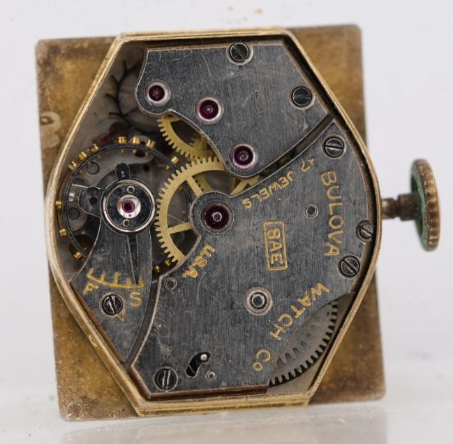 BULOVA cal. 8AE, 17j SWISS WRIST WATCH MOVEMENT, RUNS (ON)