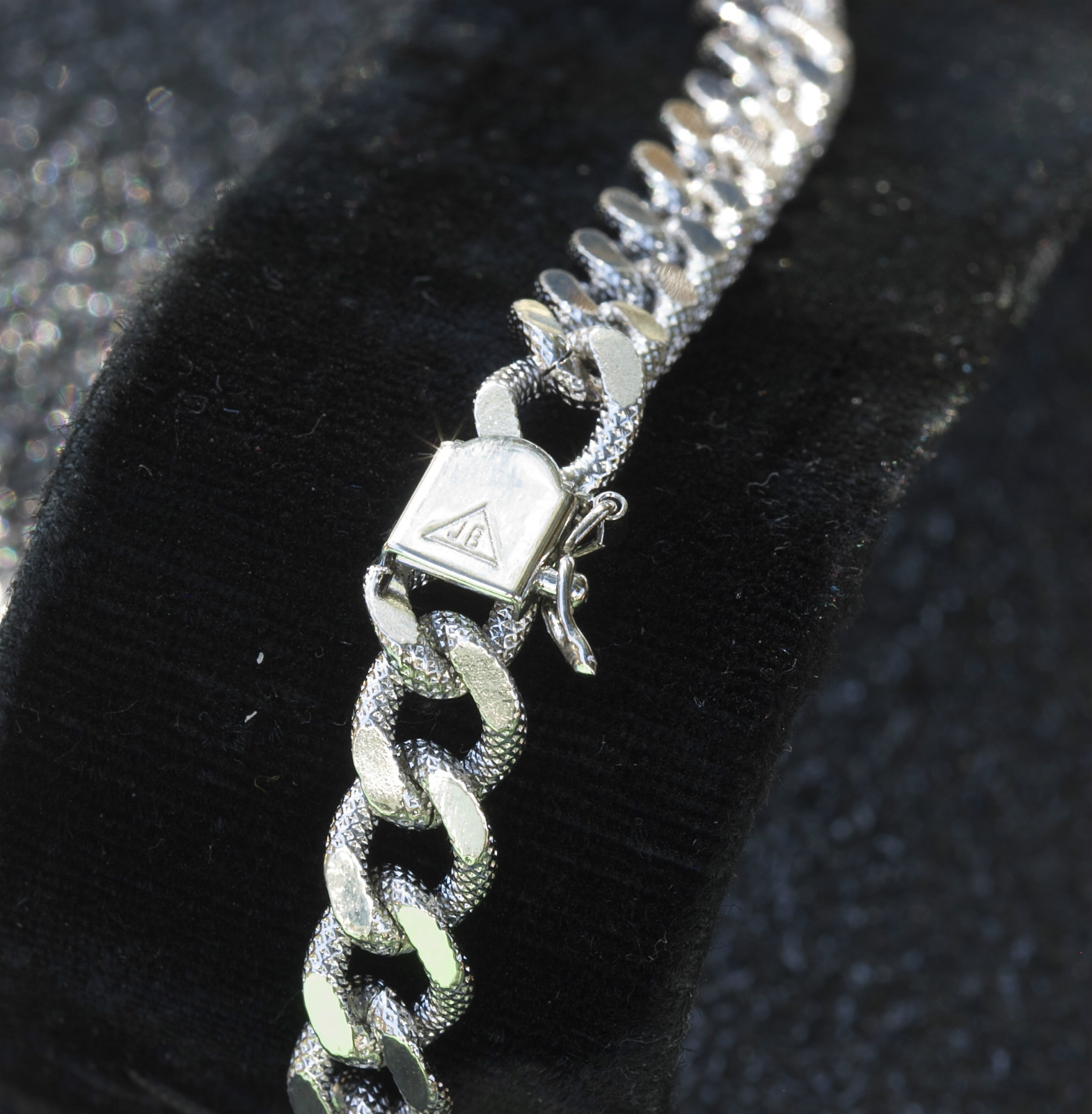 Rare 1960s ladies silver color ID bracelet vintage watch band JB Champion USA