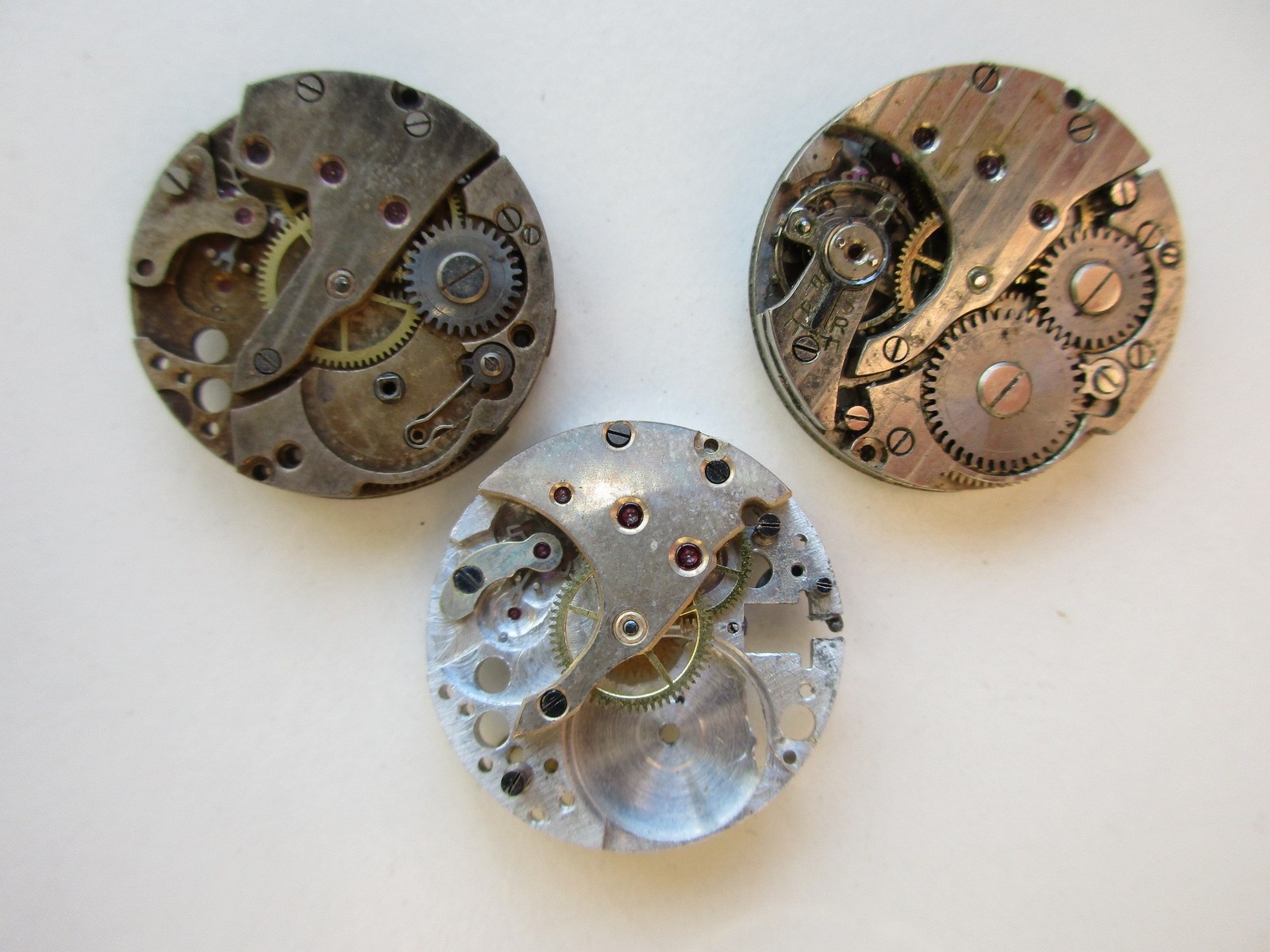 Cupillard cal. 233-60 vintage France watch movements – for parts